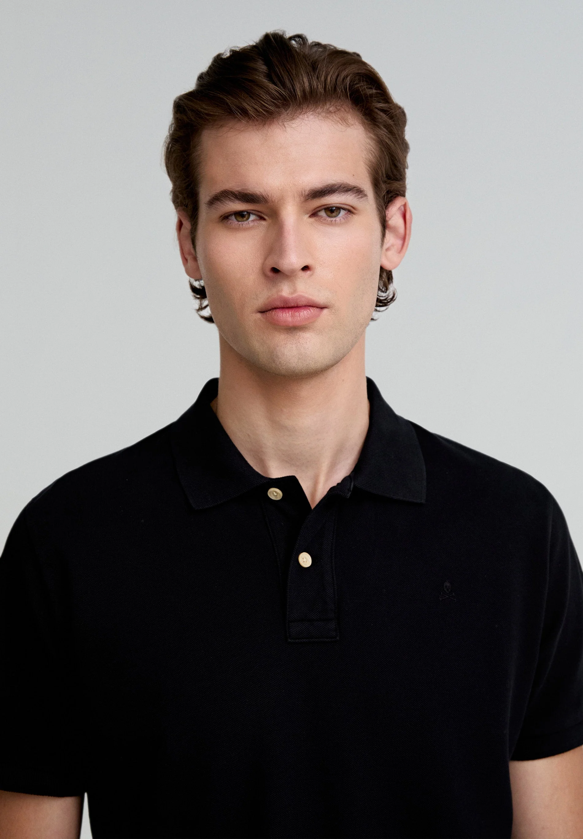 BASIC POLO SHIRT WITH SKULL DETAIL - Image 3