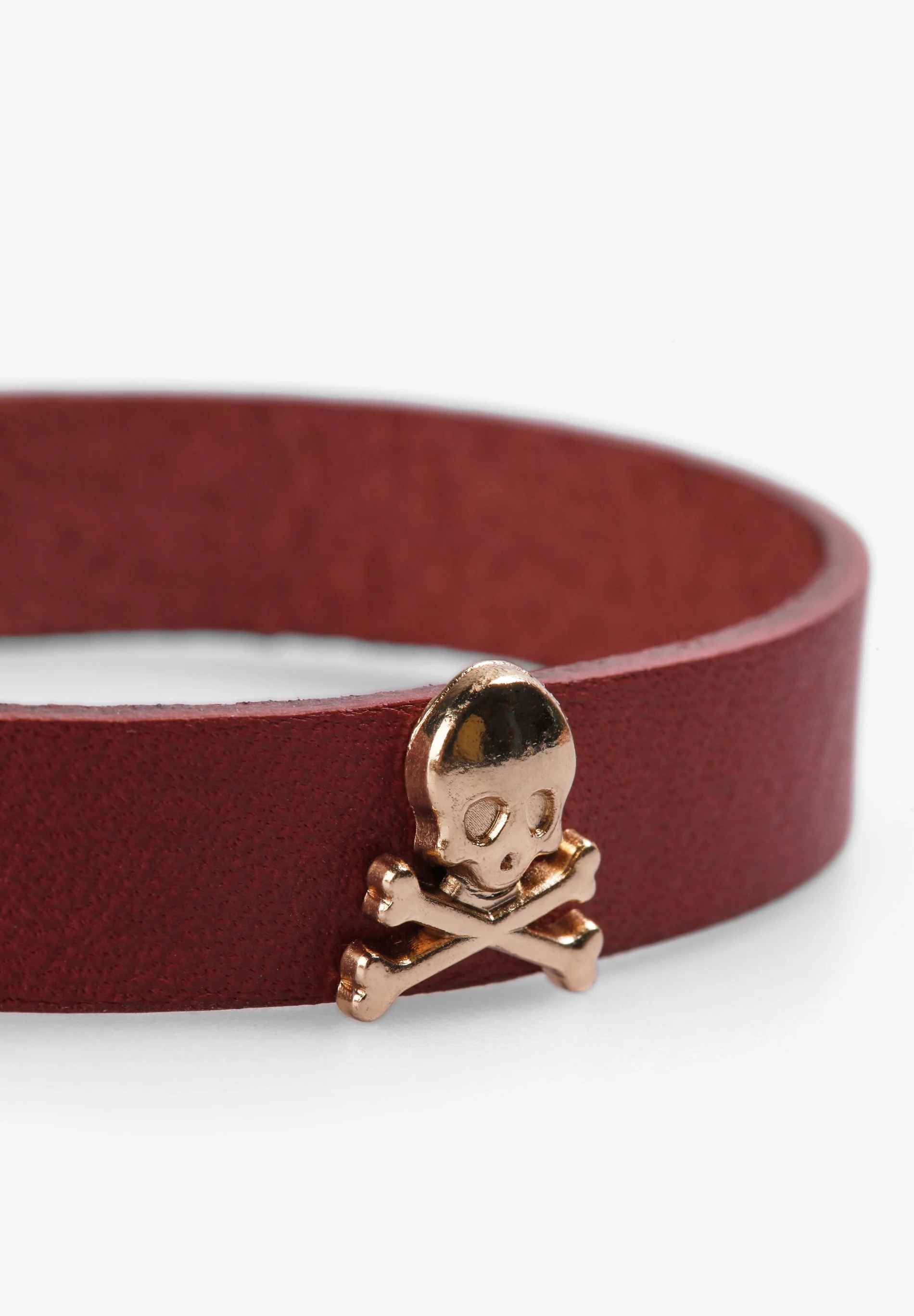 LEATHER BRACELET WITH SKULLS - Image 2