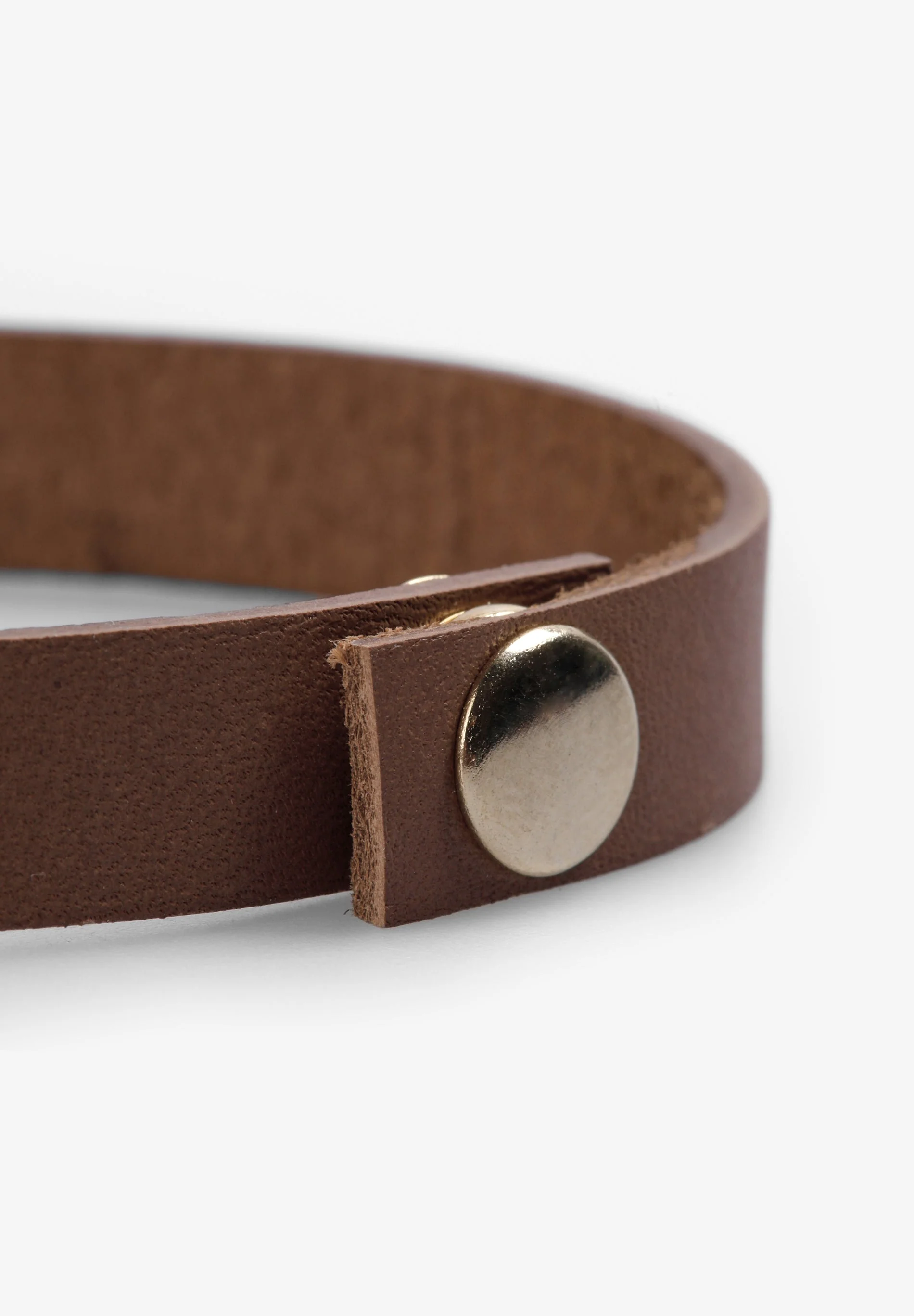 LEATHER BRACELET WITH SKULLS - Image 3
