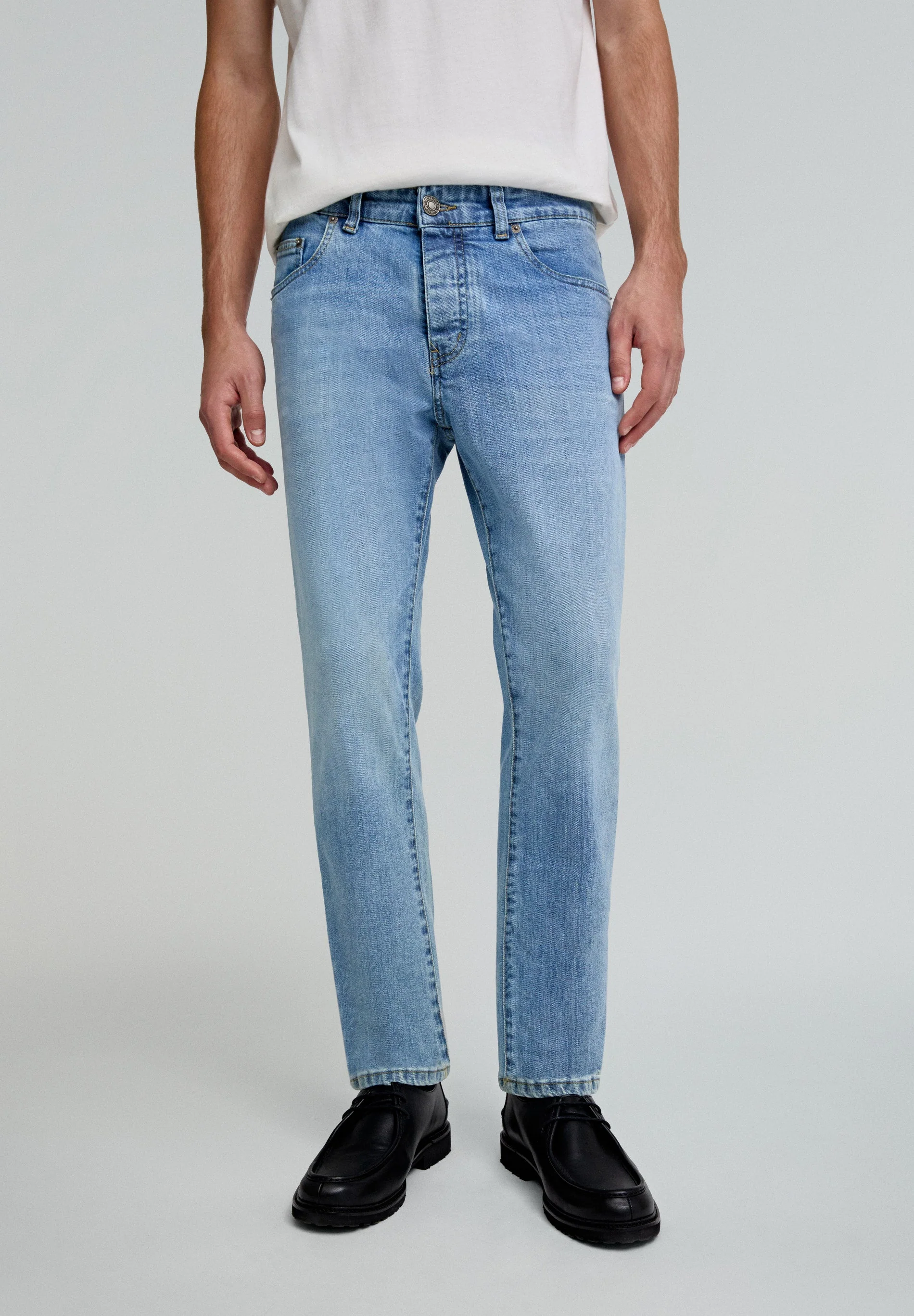 SLIM FIT BASIC JEANS - Image 2