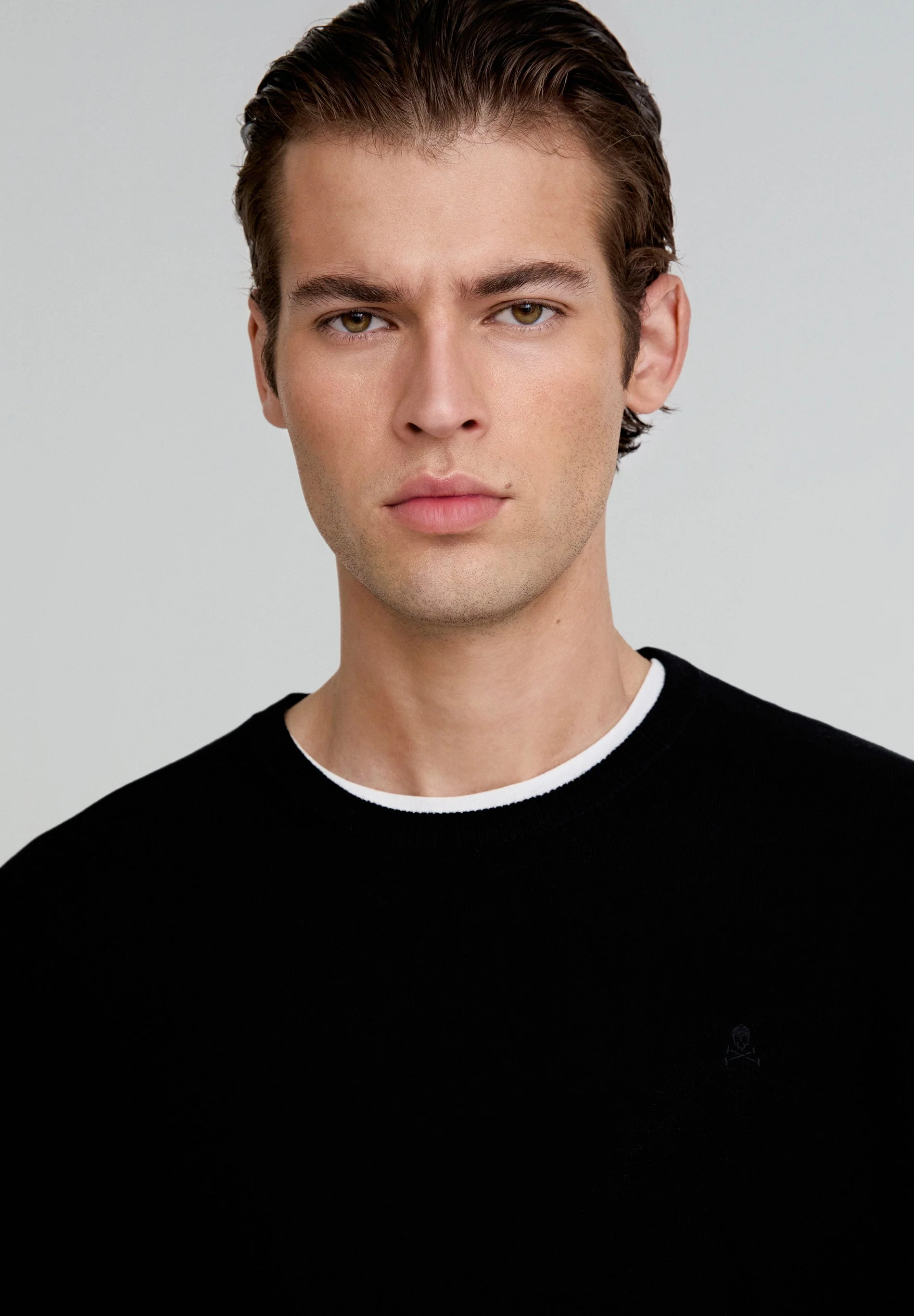 ROUND NECK SWEATER WITH SKULL - Image 3