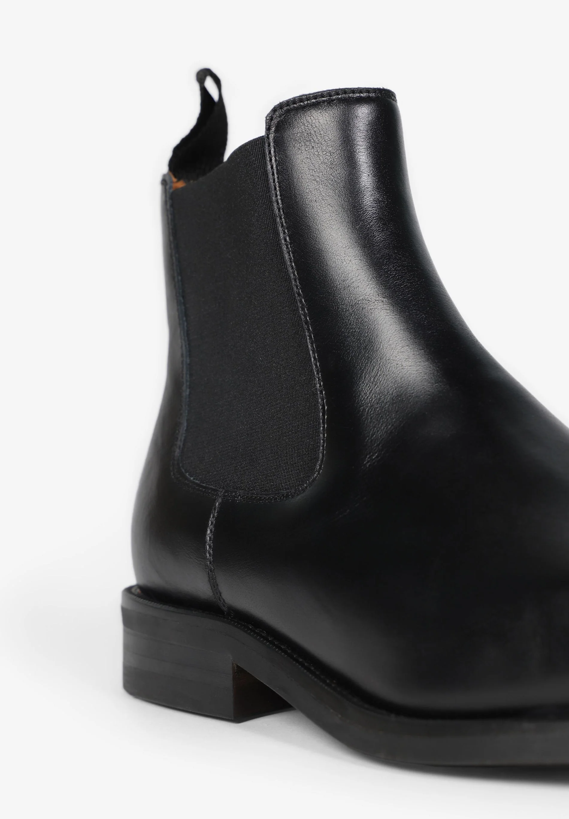 LEATHER CHELSEA BOOTS - Image 3
