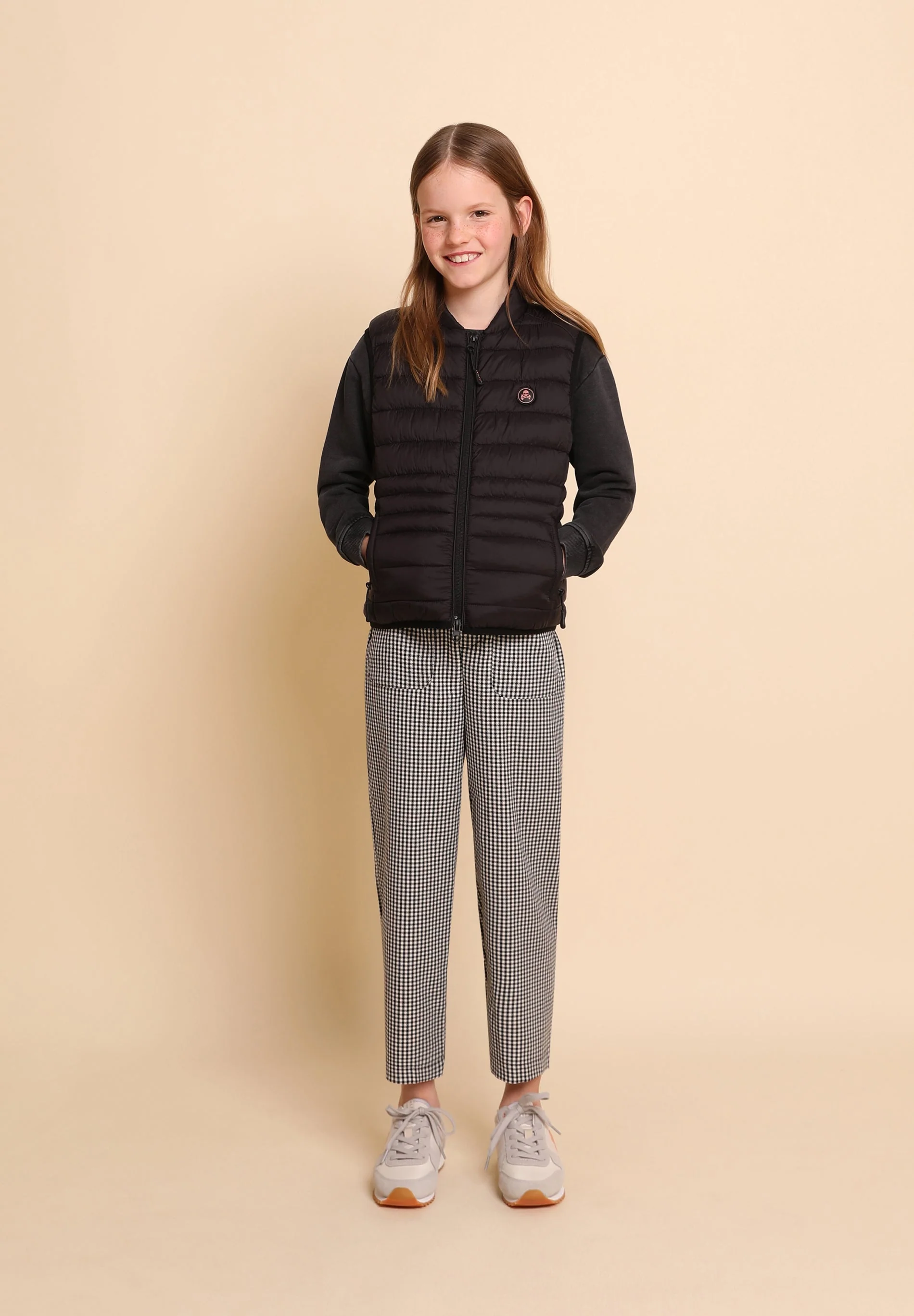PUFFER VEST WITH SKULL - Image 3