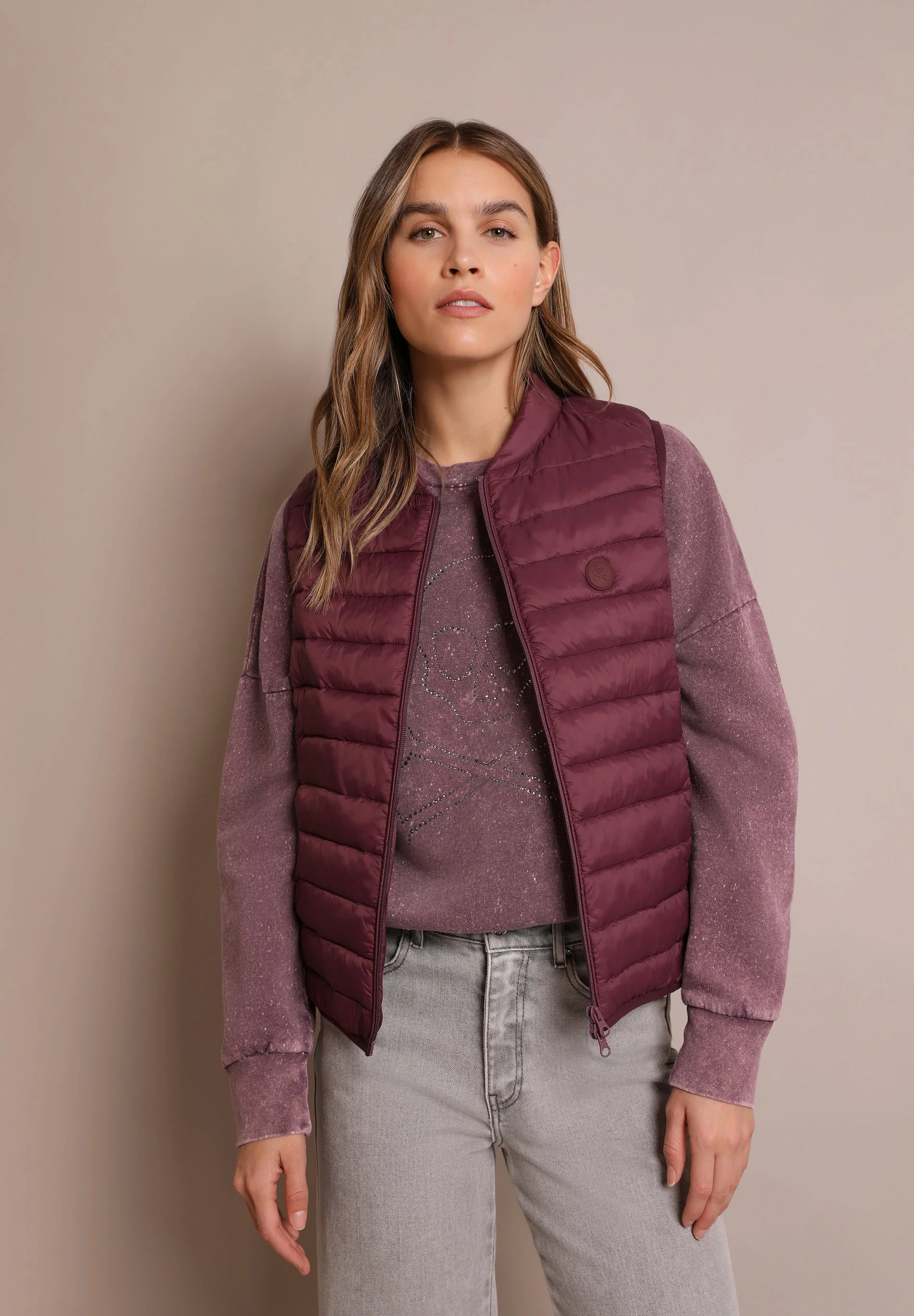 QUILTED GILET WITH SKULL DETAIL - Image 4