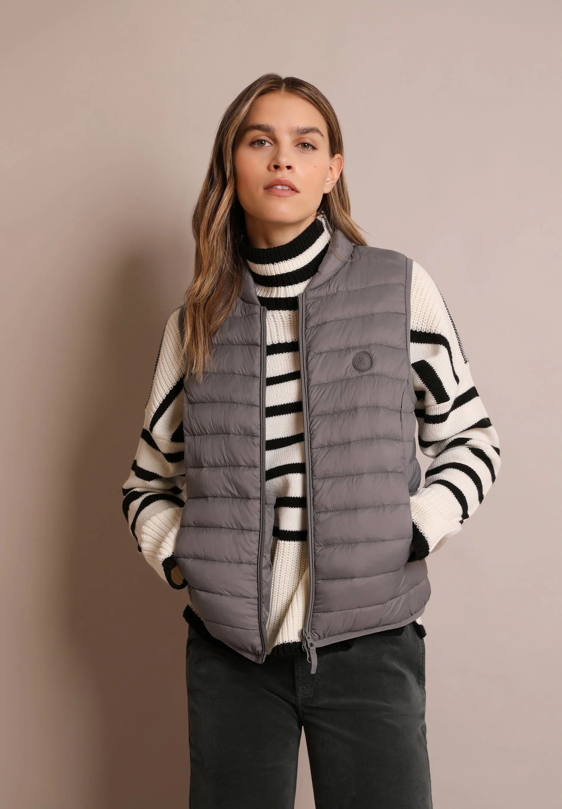 QUILTED GILET WITH SKULL DETAIL - Image 2
