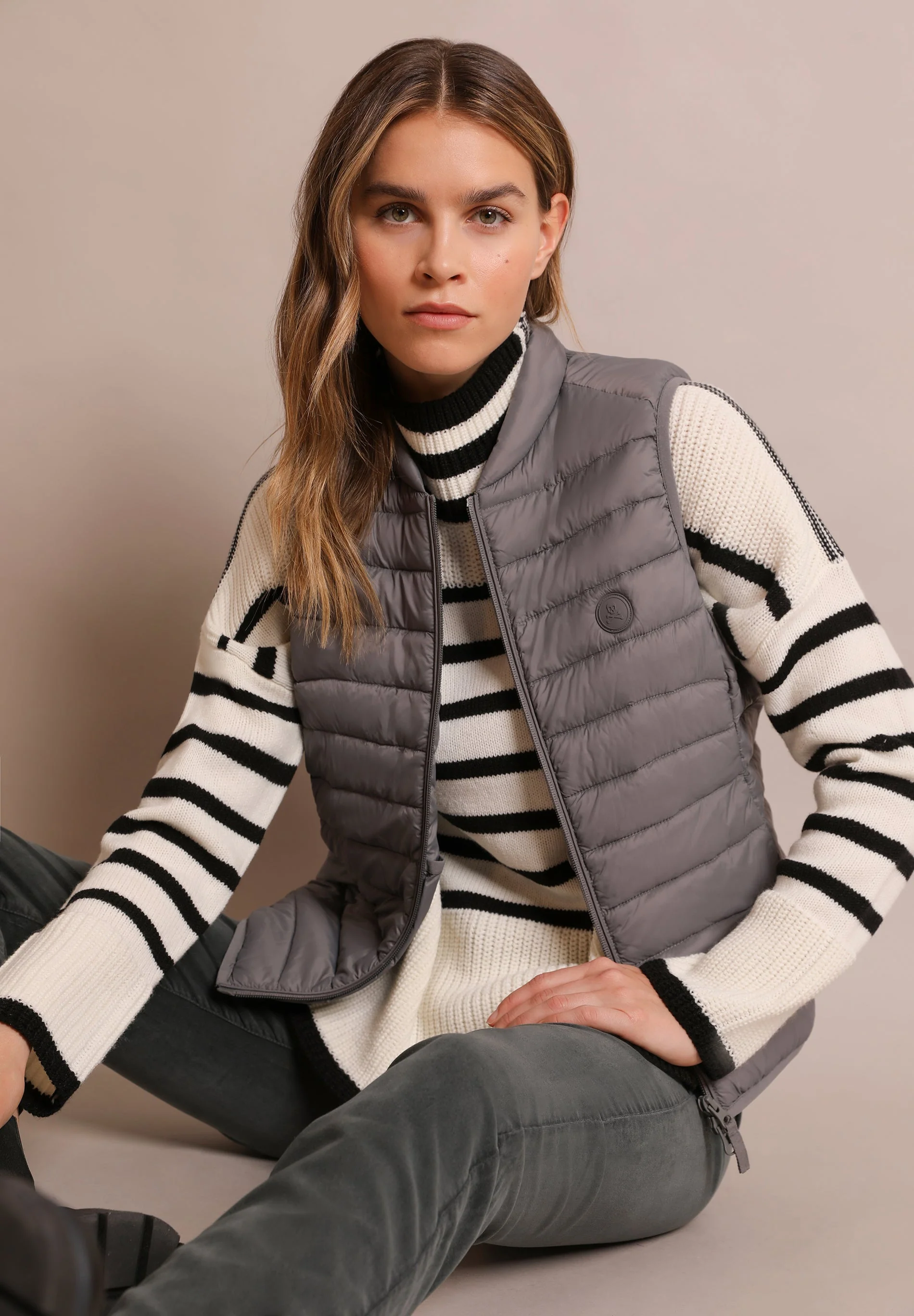QUILTED GILET WITH SKULL DETAIL - Image 6