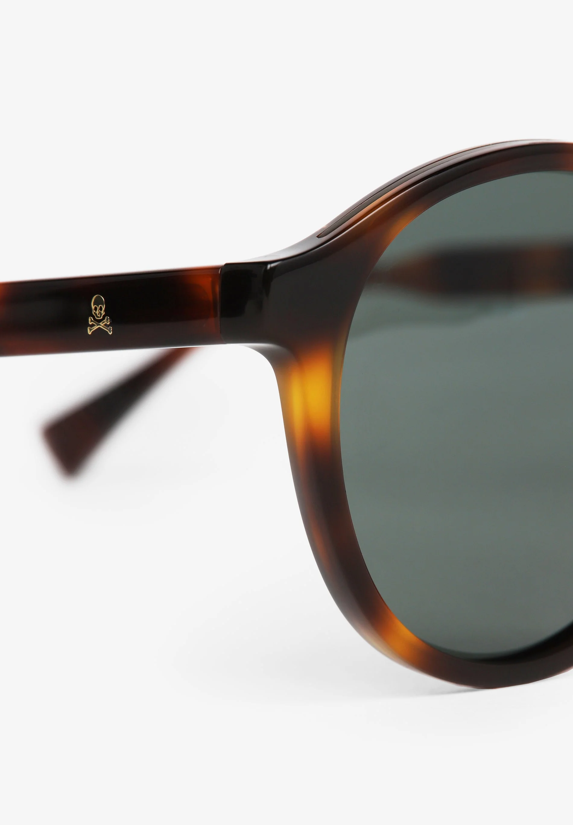FINE TORTOISESHELL SUNGLASSES - Image 3
