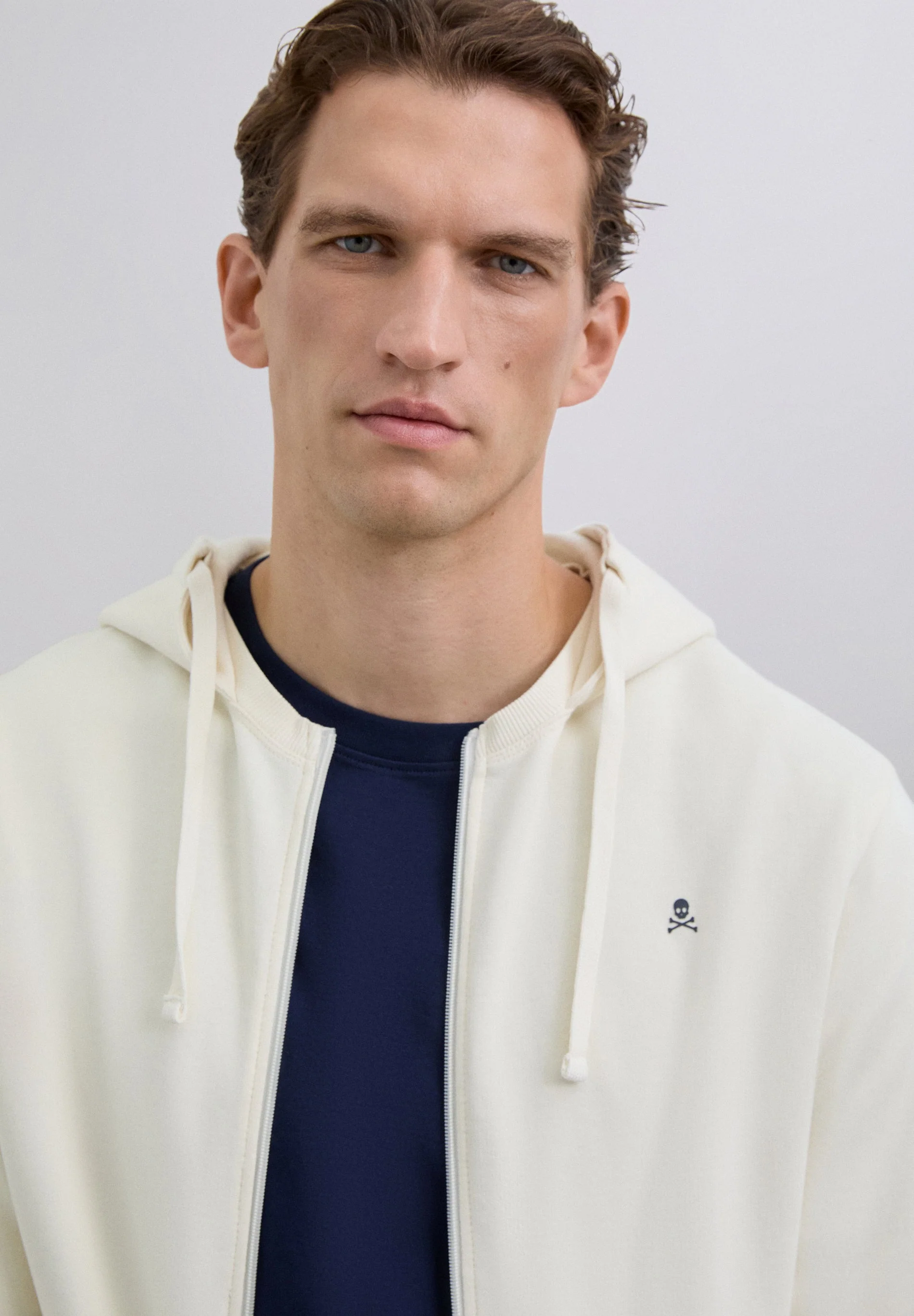 SCNOS FADE HOODIE SWEATER - Image 3