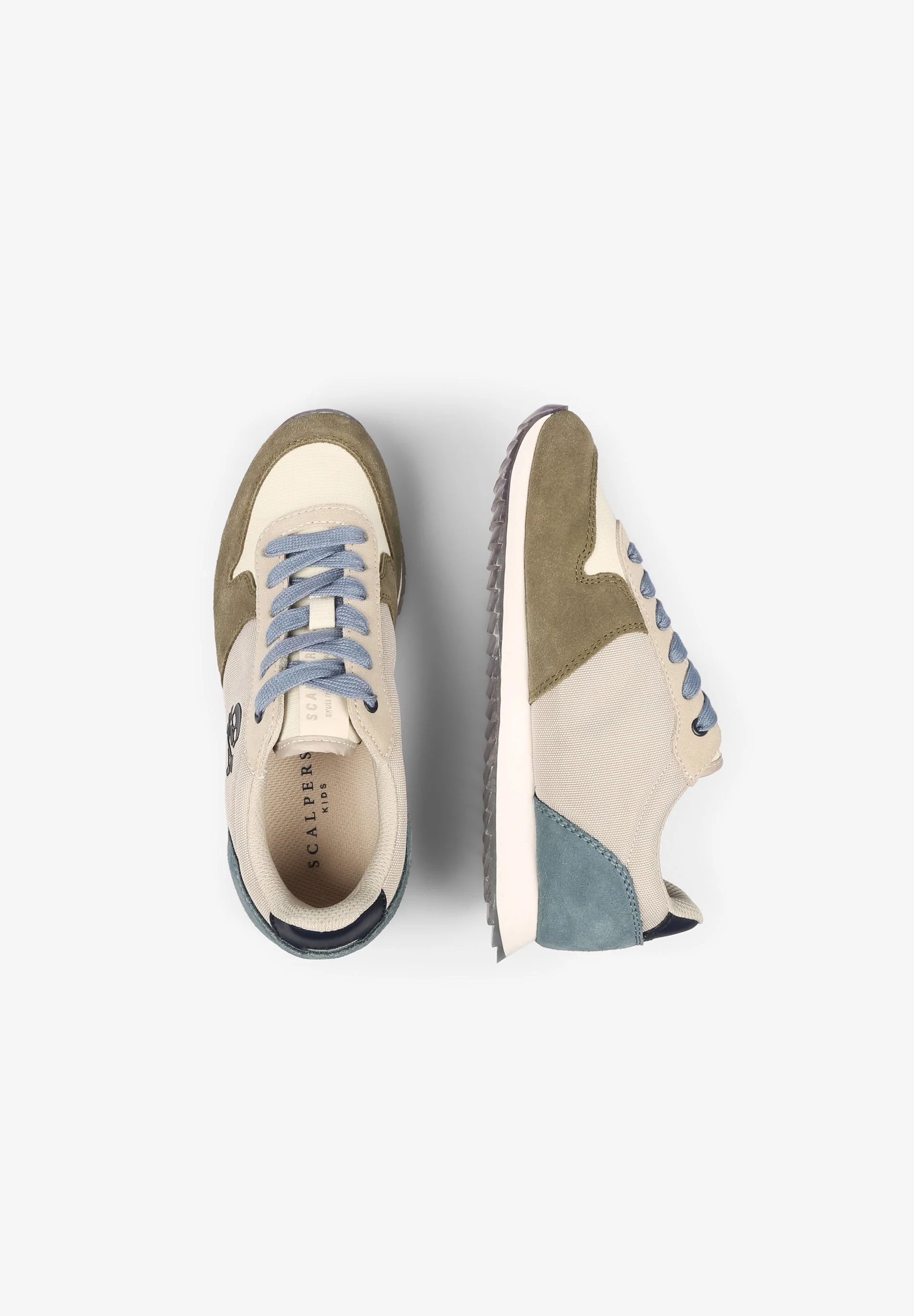 SNEAKERS WITH SKULL INSIGNIA - Image 9