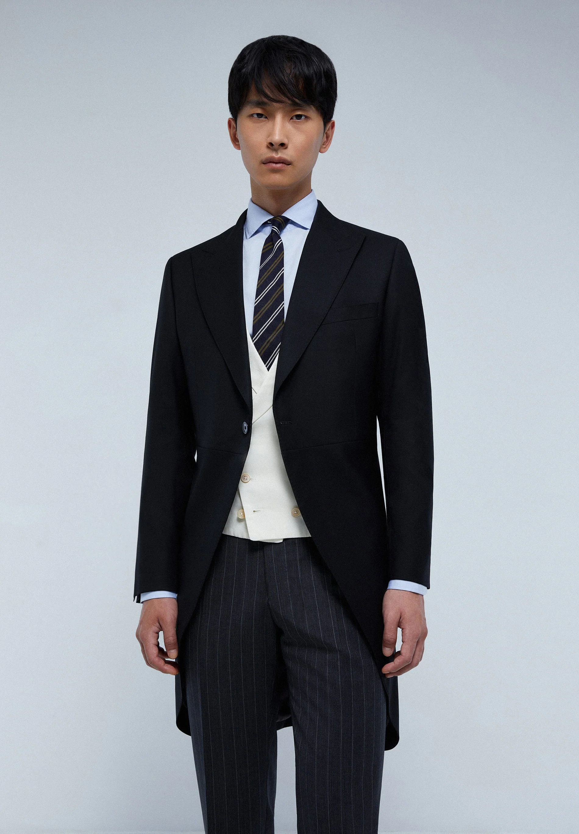 CLASSIC TWO-PIECE WOOL MORNING SUIT - Image 2