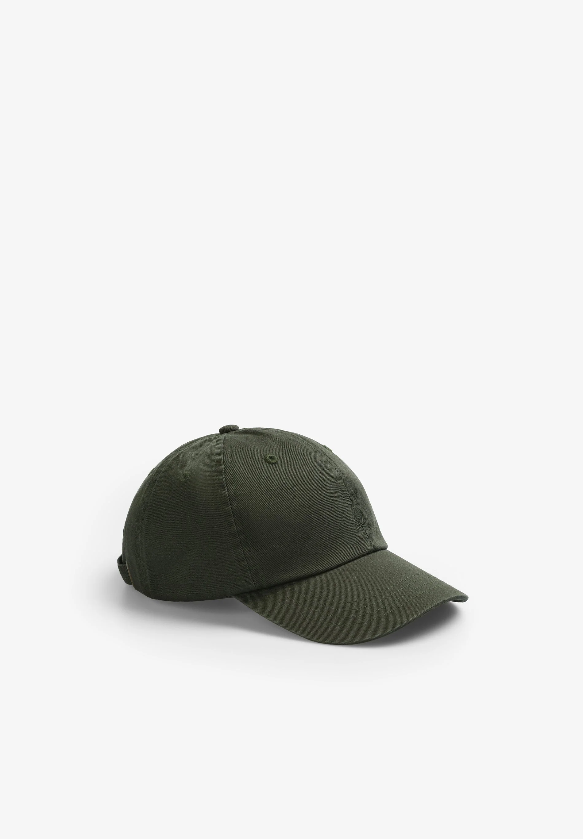 EMBROIDERED SKULL CAP