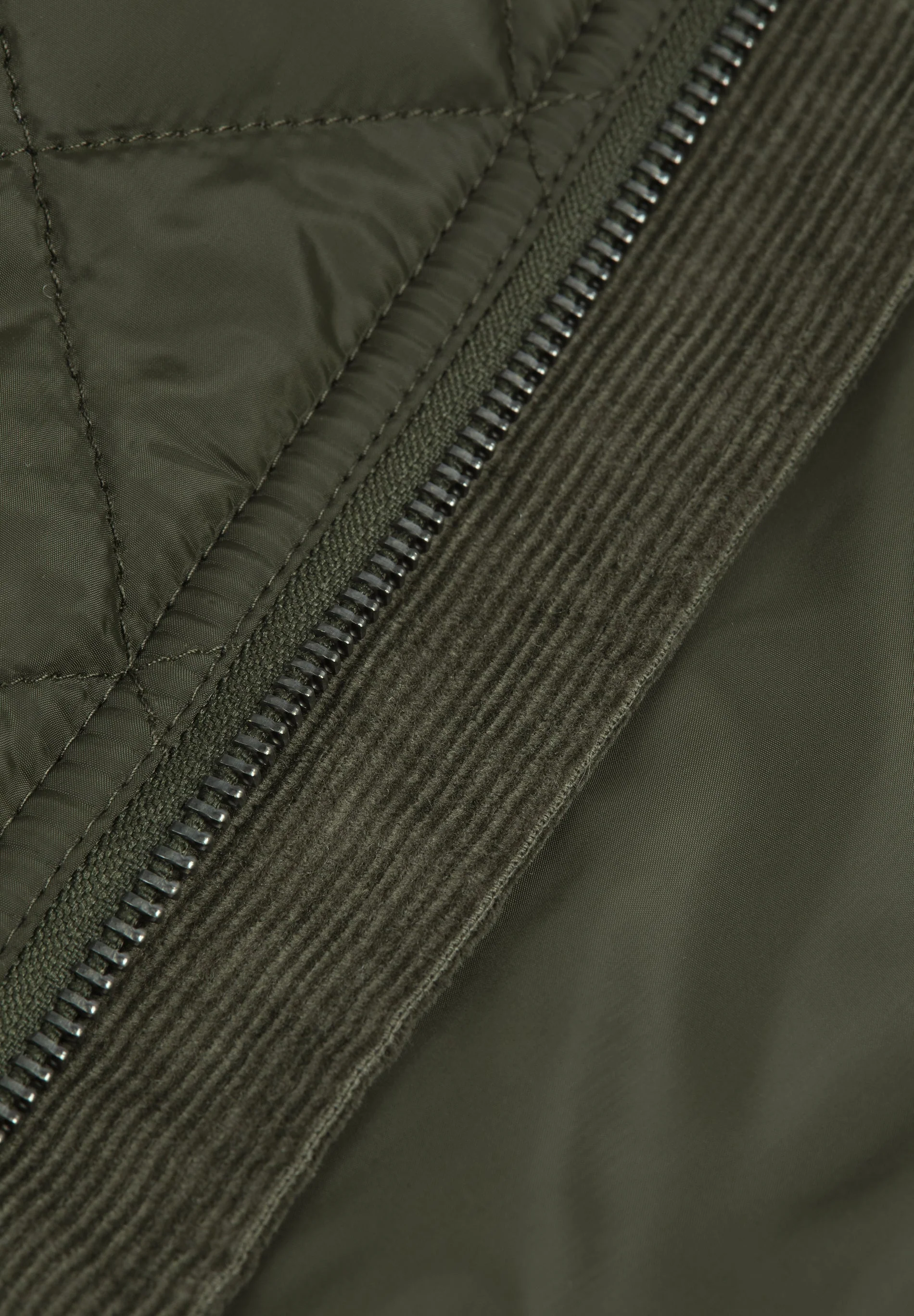 ICON HIKE BT VEST - Image 6