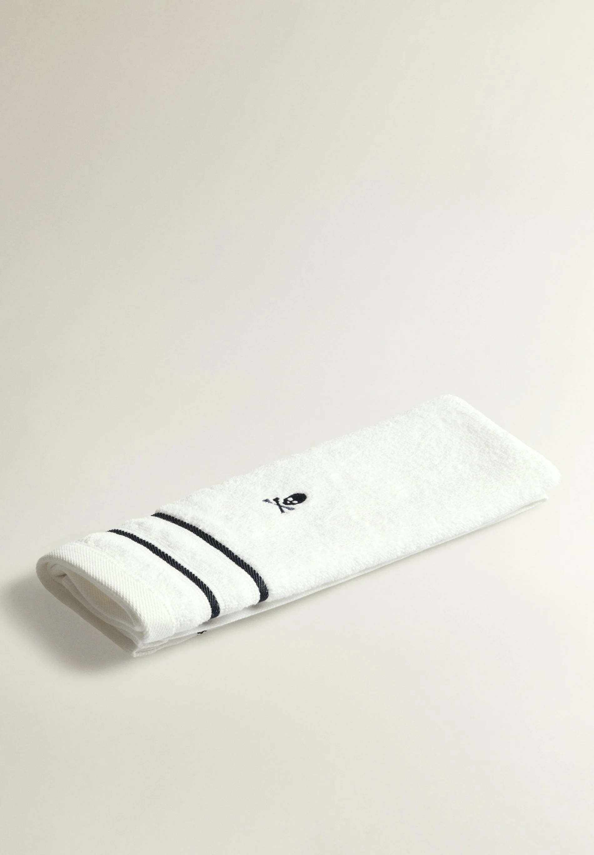 STRIPED TOWEL - Image 2