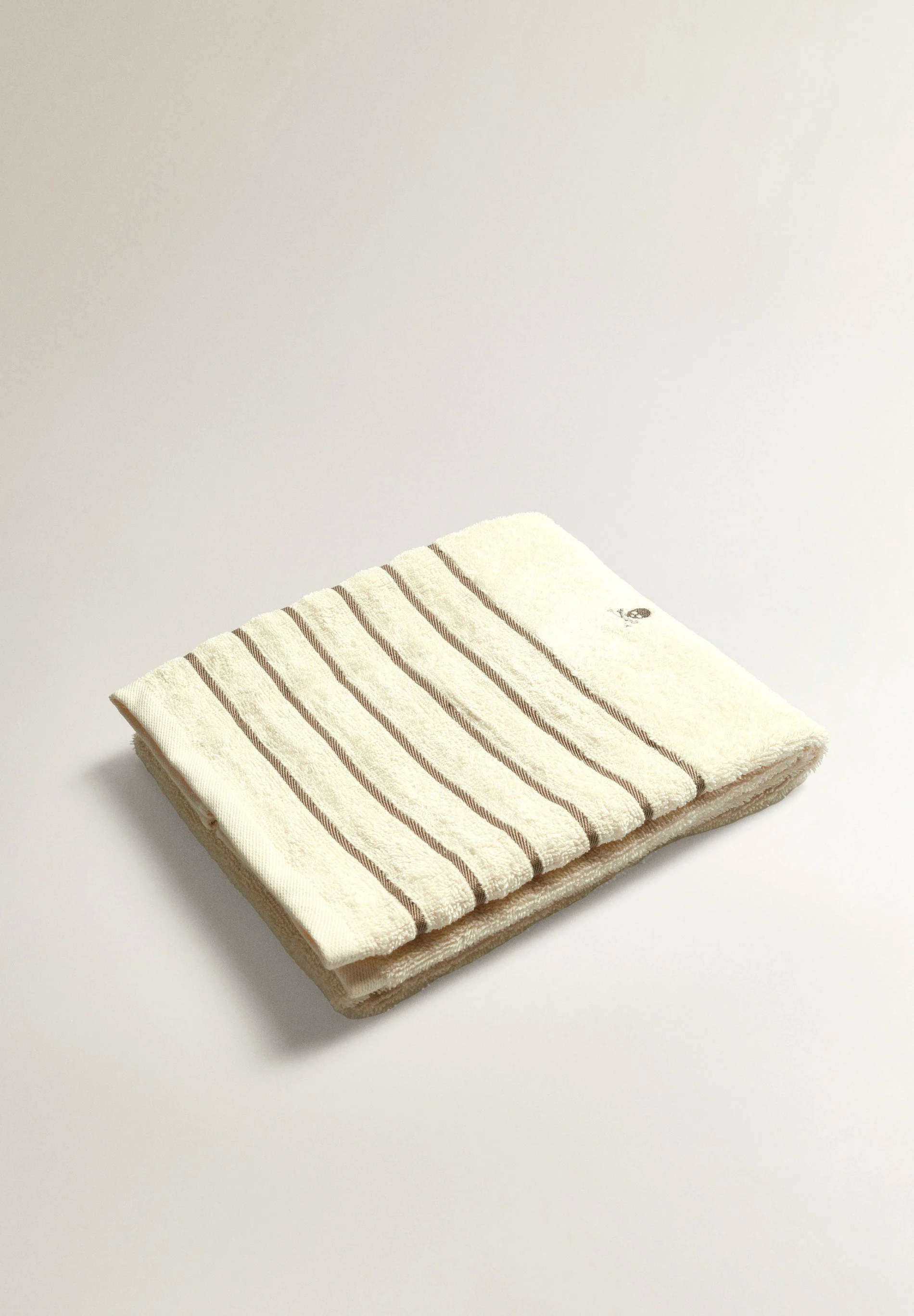 STRIPED TOWEL - Image 2