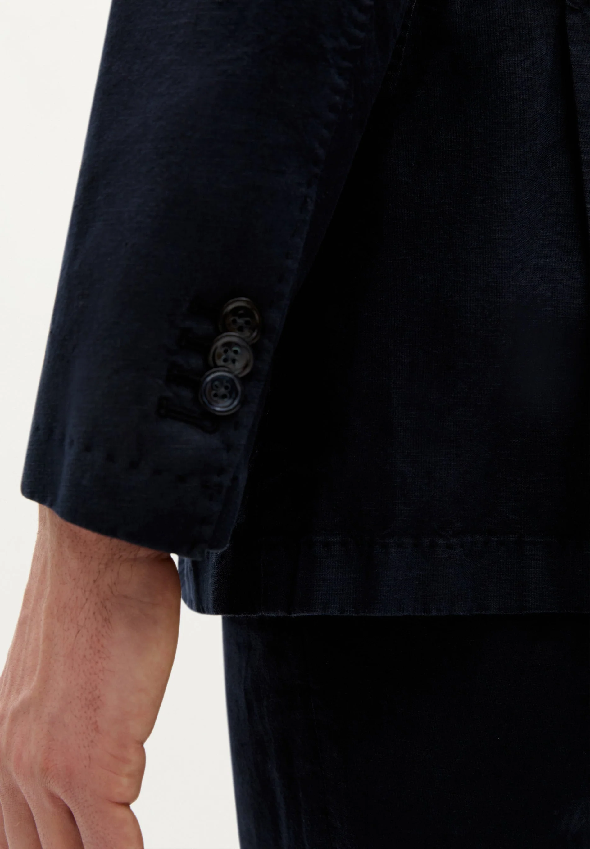 PREMIUM LINEN SUIT - Image 4