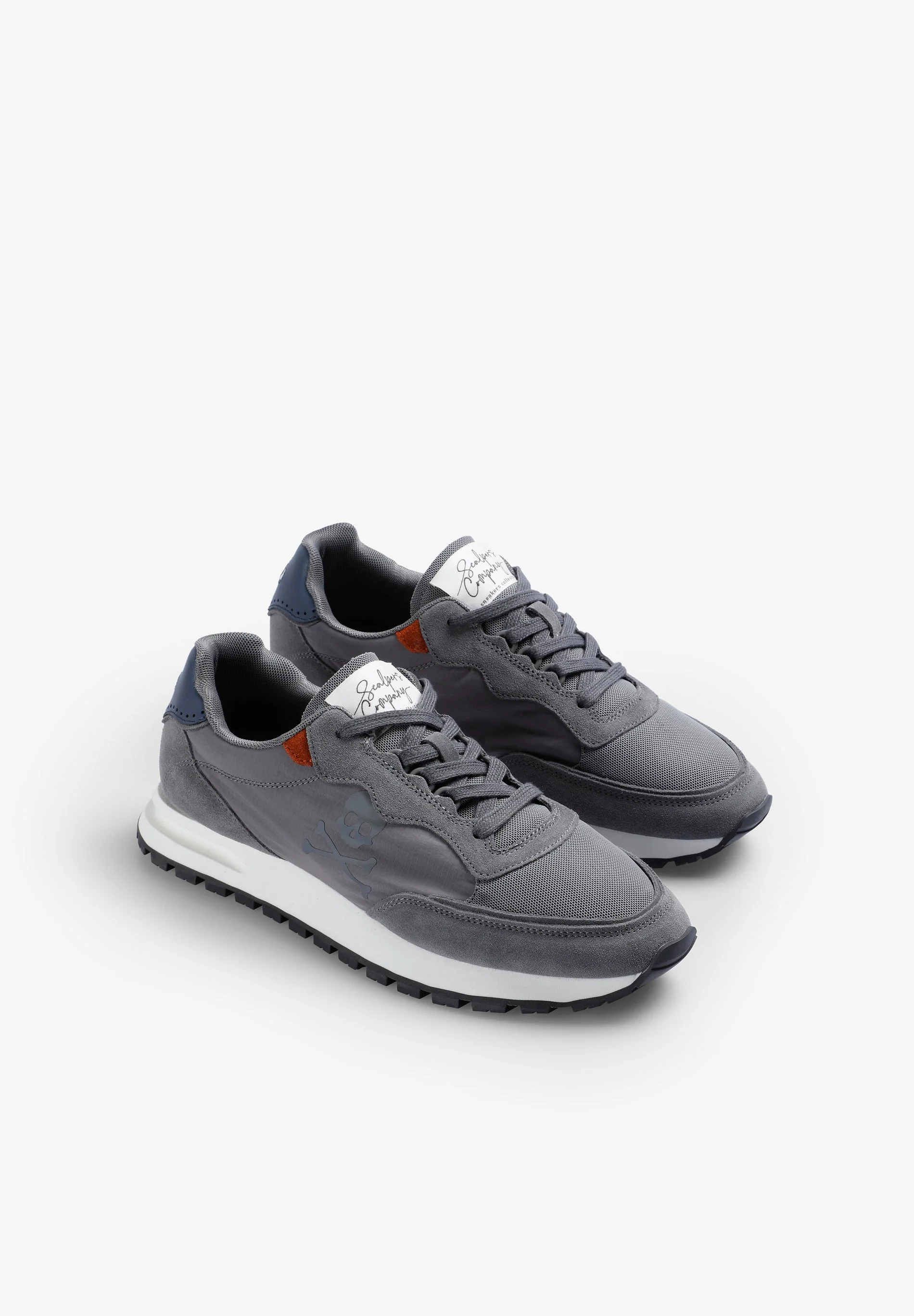 LIGHTWEIGHT SNEAKERS WITH CONTRAST SKULL - Image 2