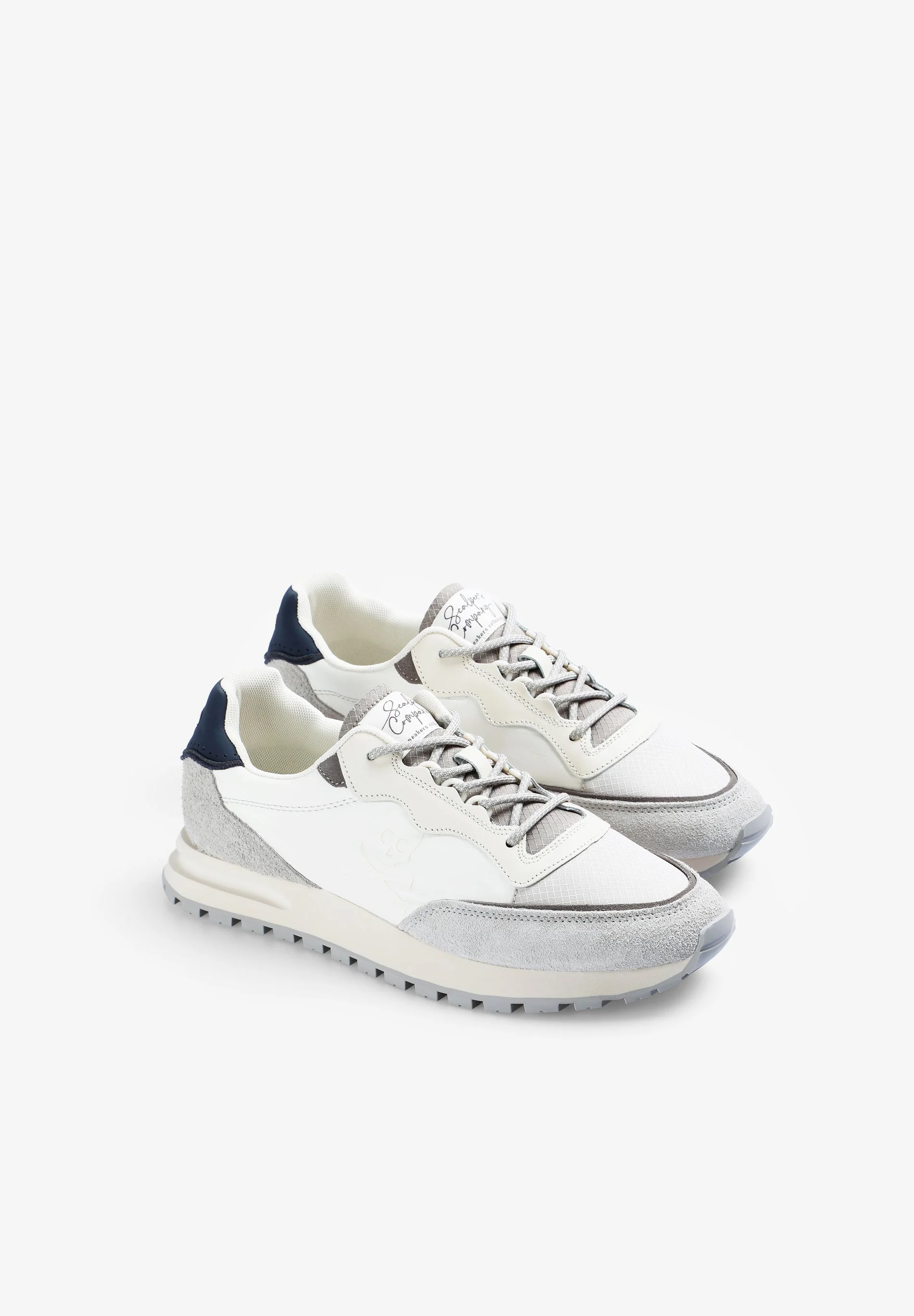 LIGHTWEIGHT SNEAKERS WITH CONTRAST SKULL - Image 2