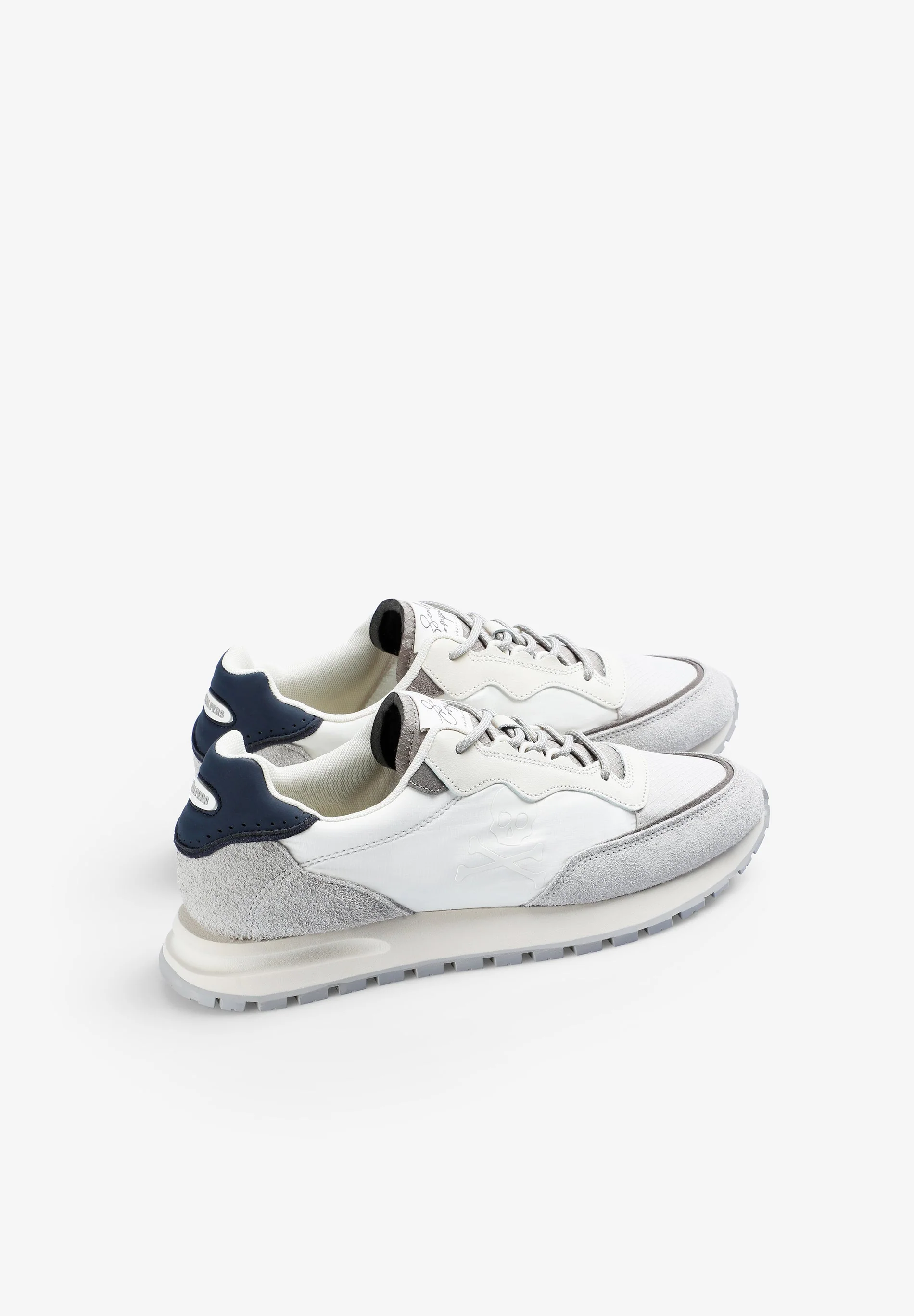 LIGHTWEIGHT SNEAKERS WITH CONTRAST SKULL - Image 3