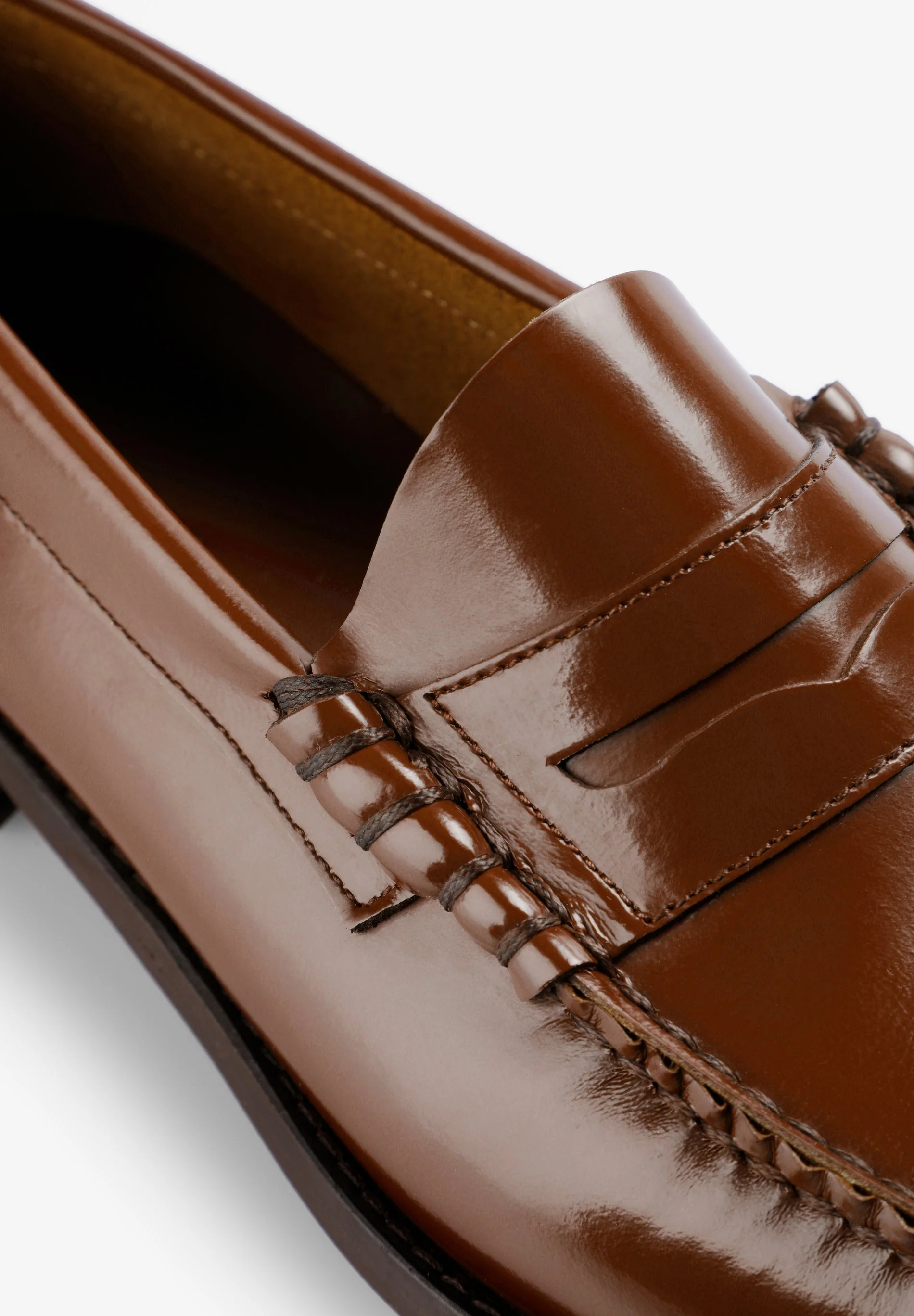 100% LEATHER LOAFERS - Image 6
