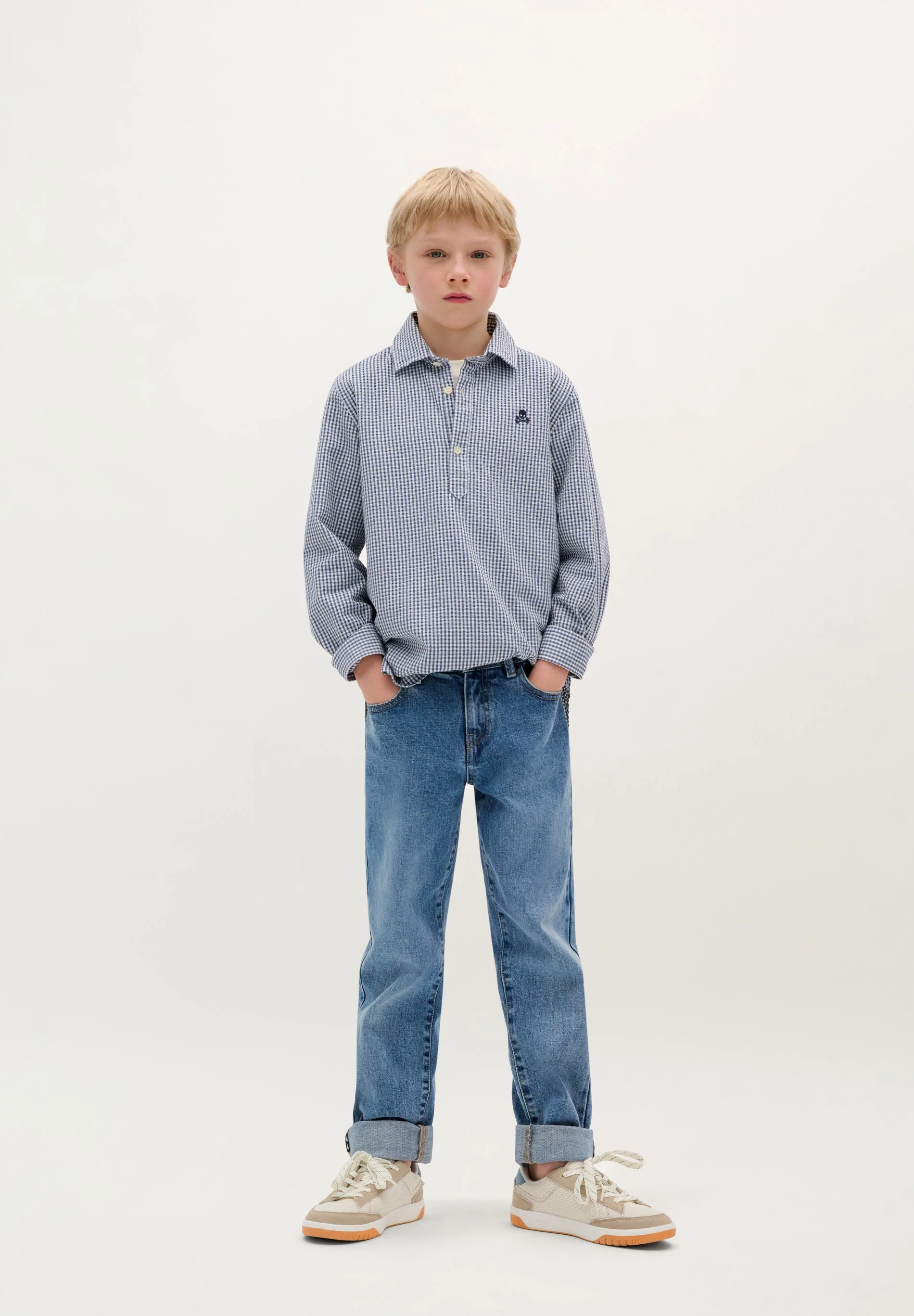 STRAIGHT JEANS