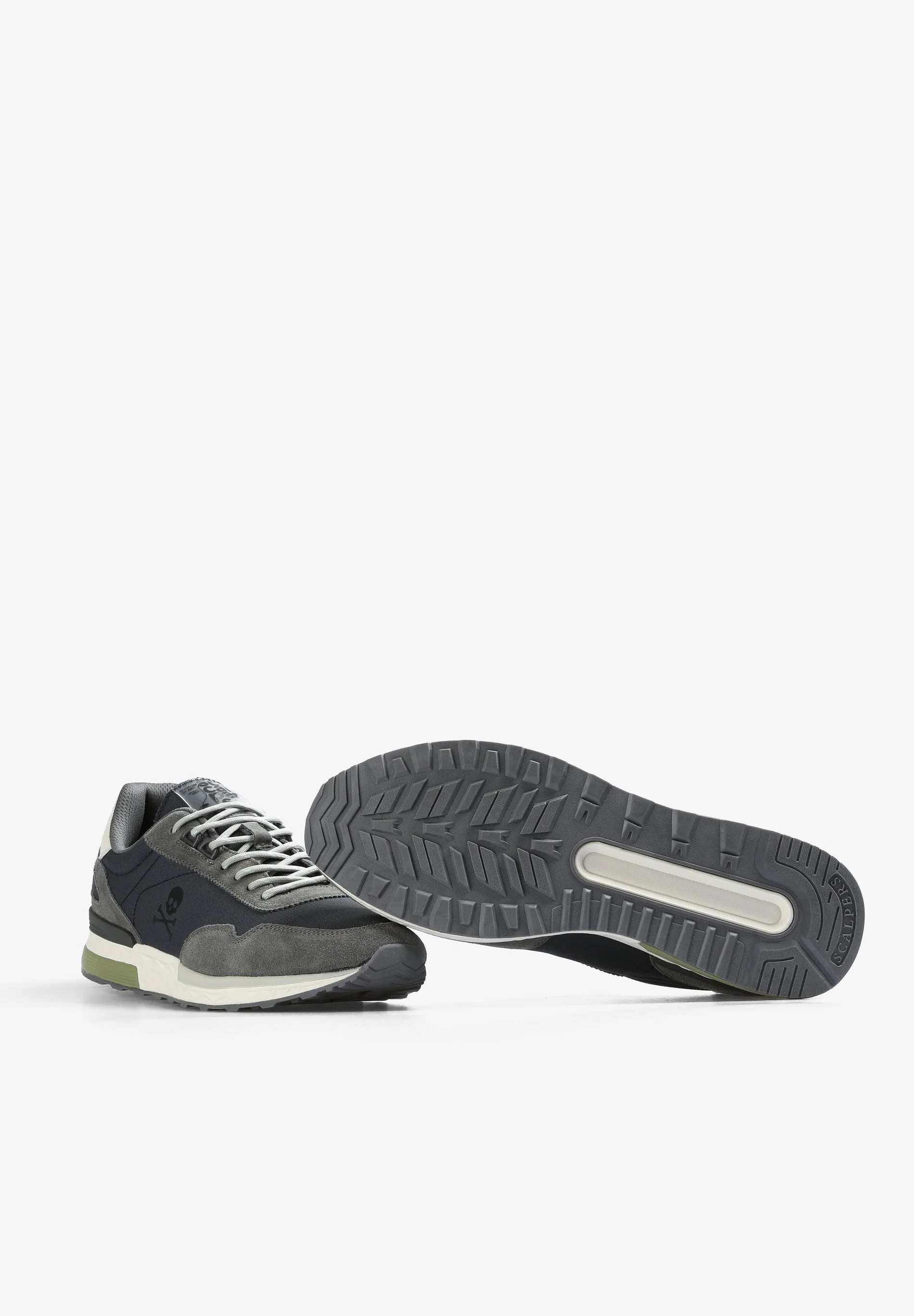 SNEAKERS WITH SIDE SKULL - Image 4