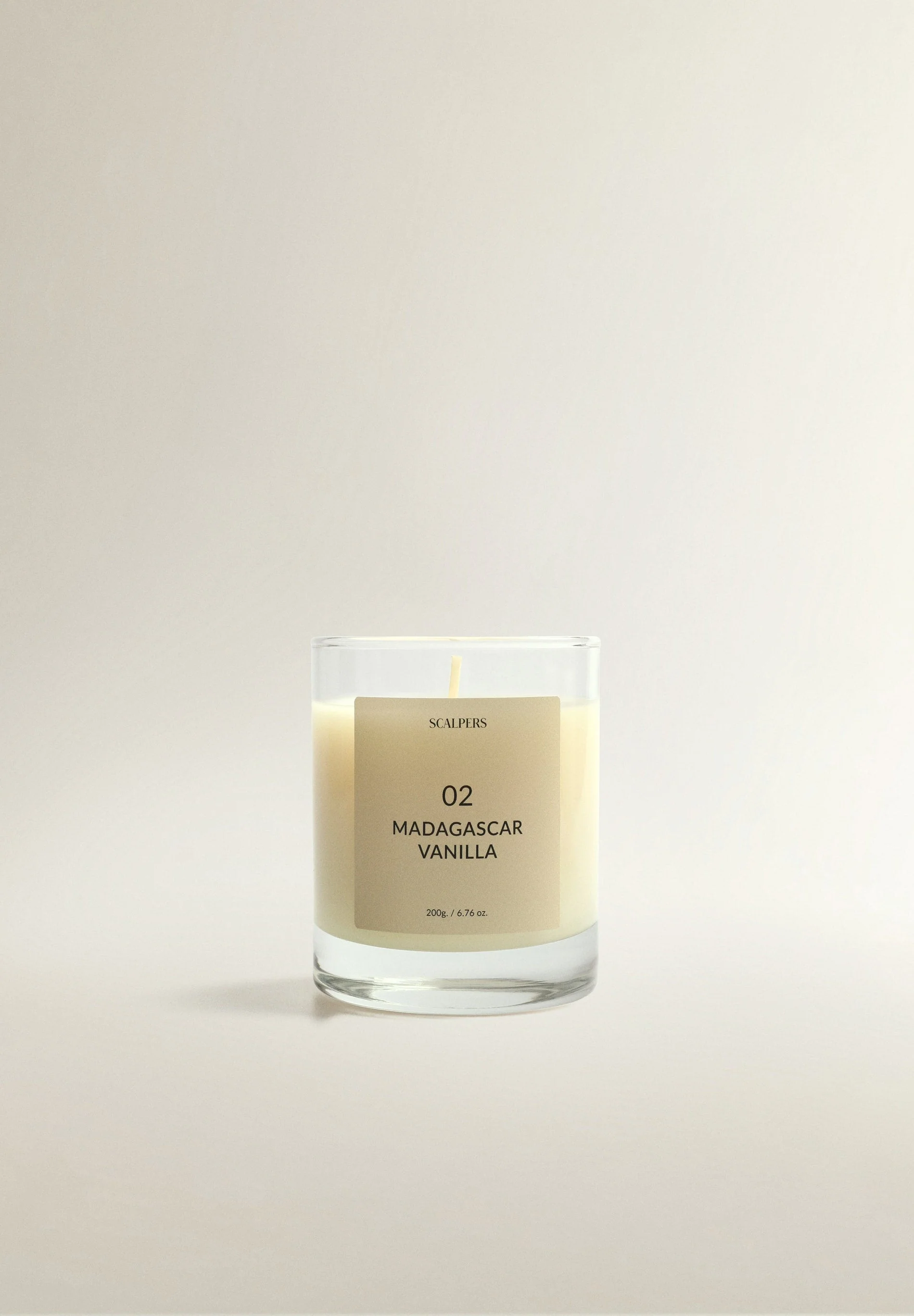 02 MADAGSCAR VANILLA 200G SCENTED CANDLE