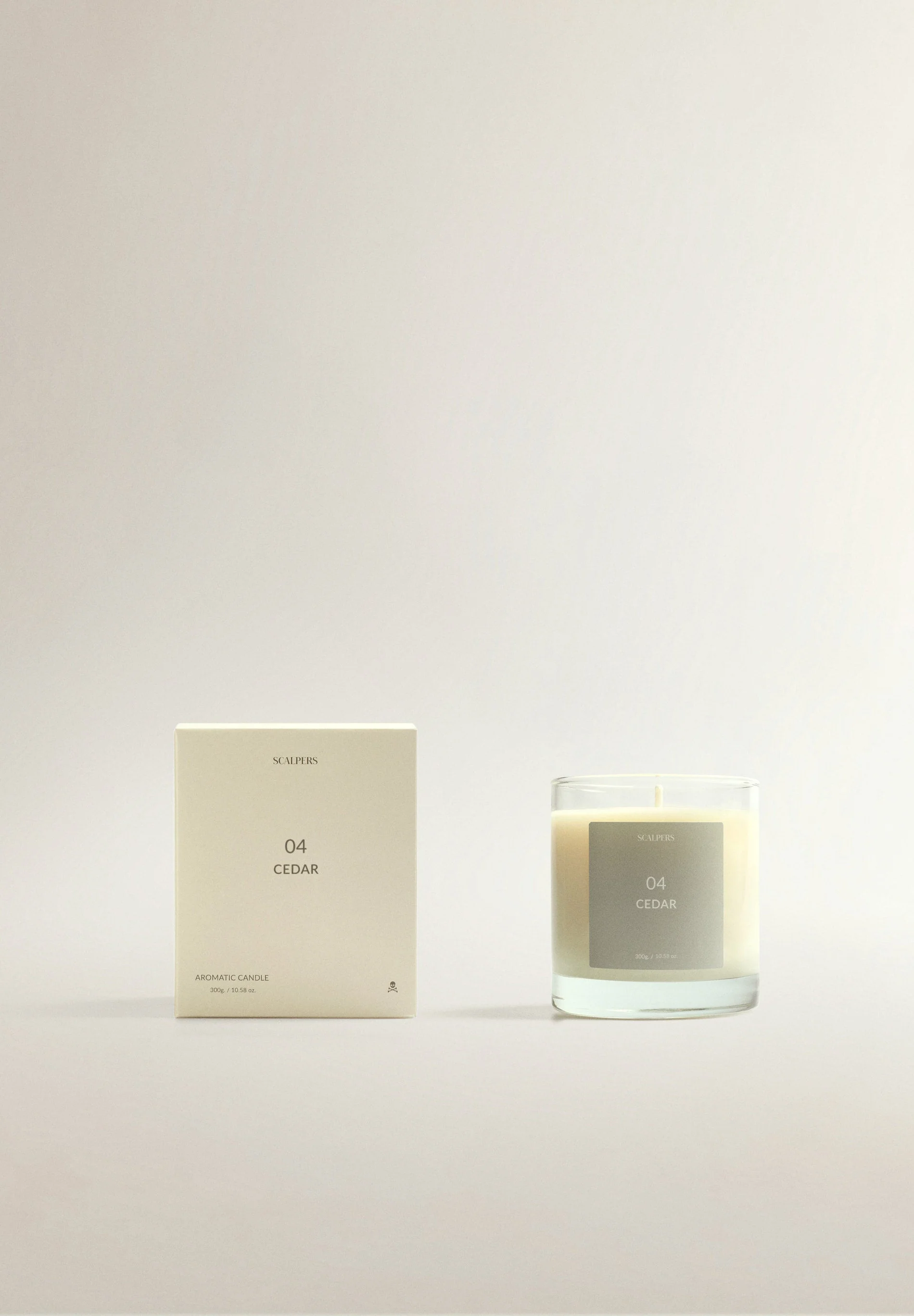 04 CEDAR 300G SCENTED CANDLE - Image 4