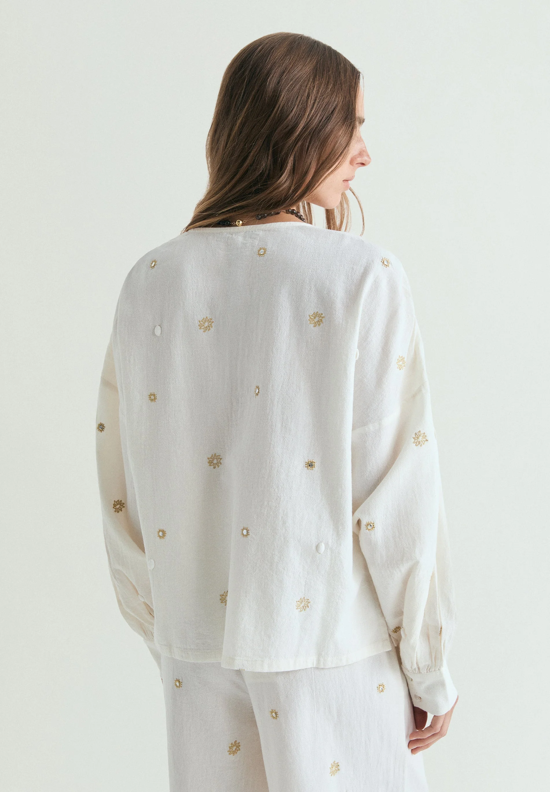 SC MIRROR EMB SHIRT - Image 4