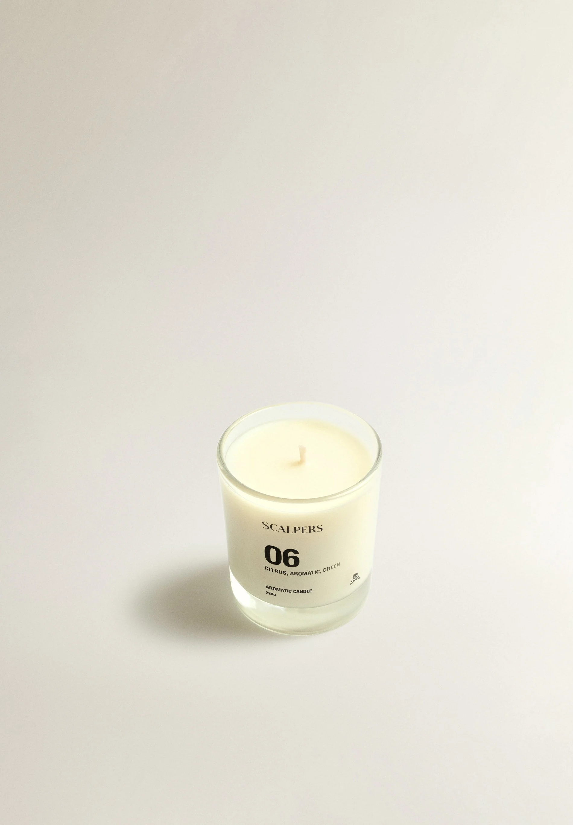 06 CITRUS, AROMATIC, GREEN 220G SCENTED CANDLE - Image 2