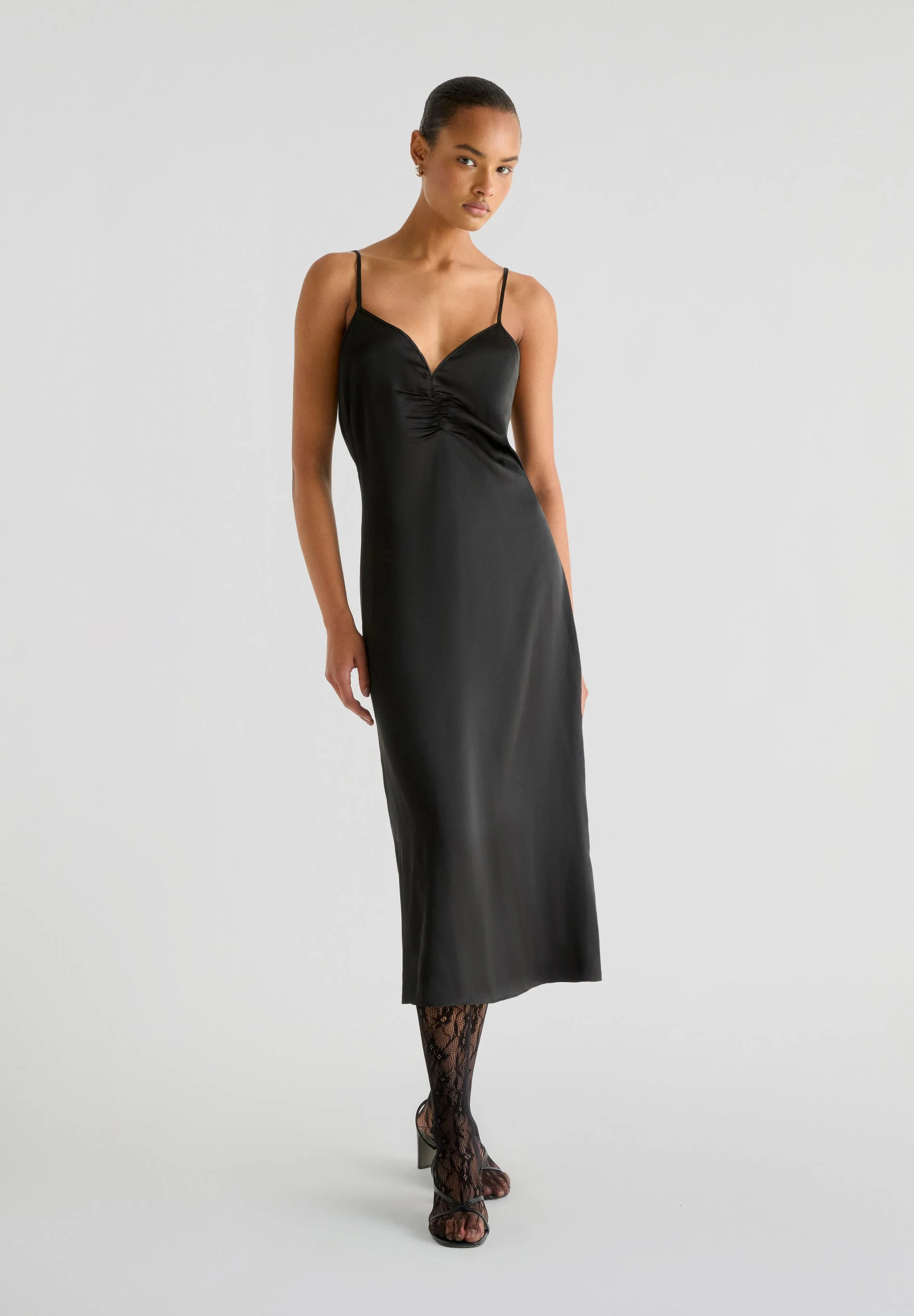 XM LACE DRESS - Image 7