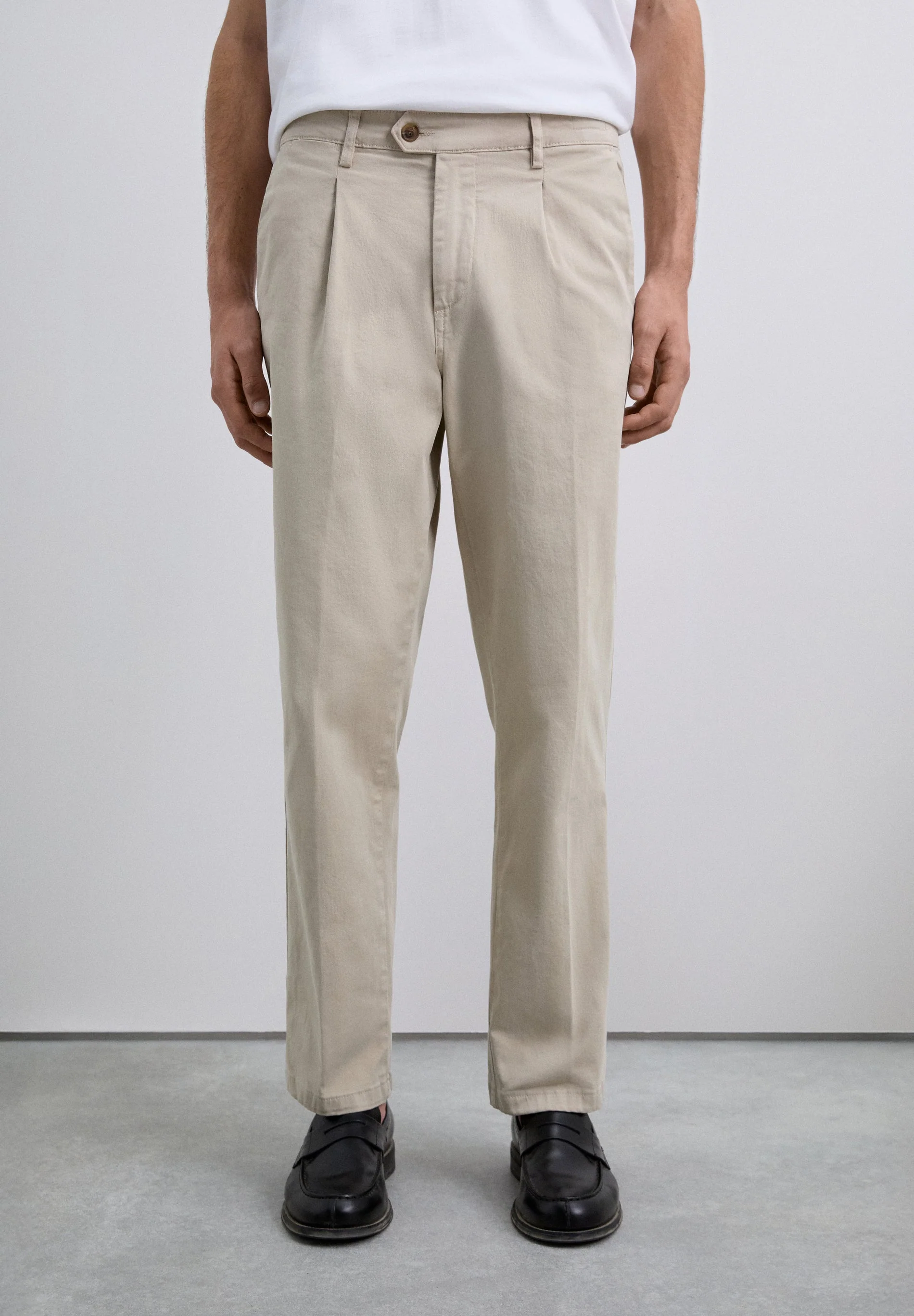 LOOSE FIT DARTED TROUSERS - Image 2
