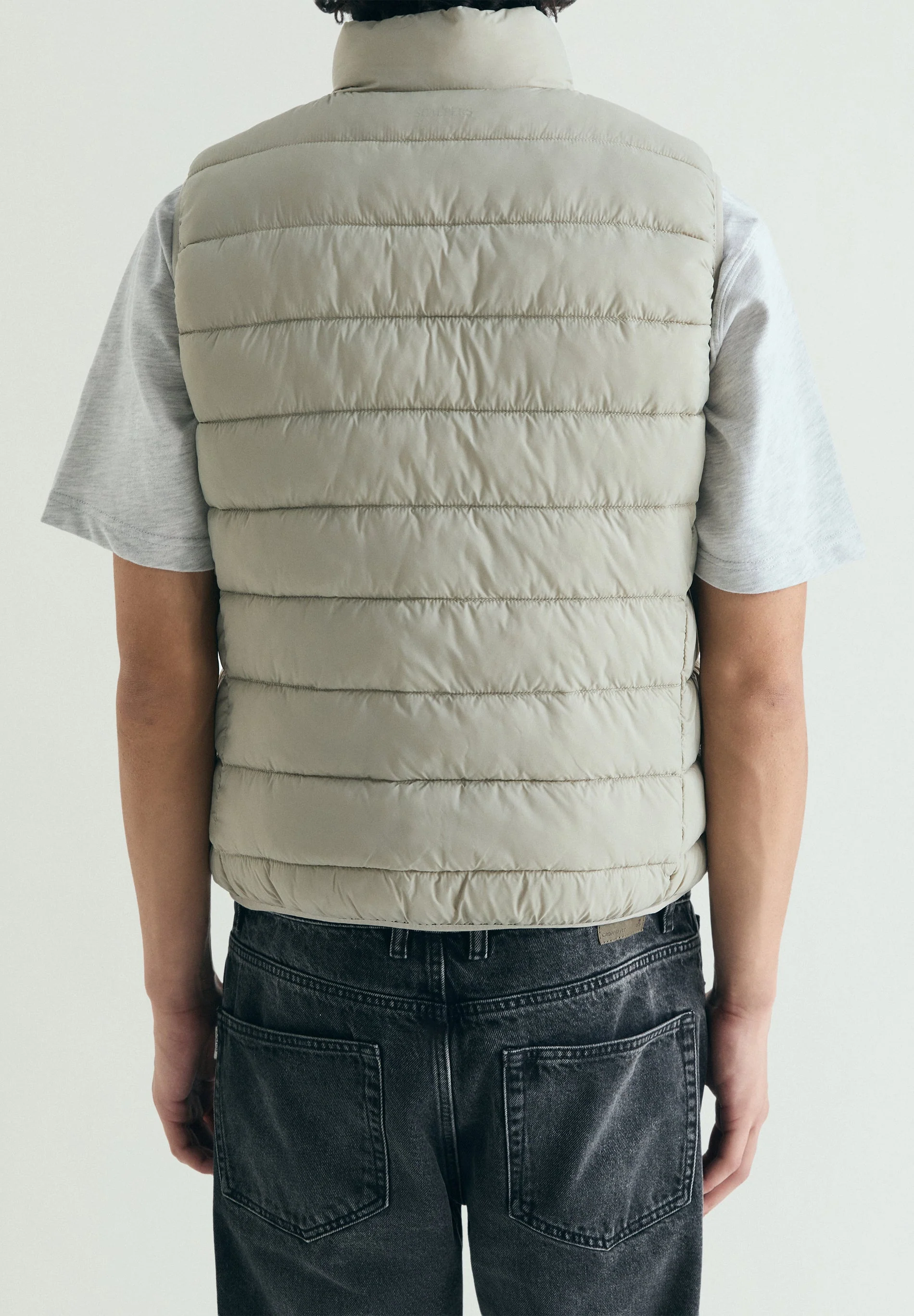 LIGHTWEIGHT PUFFER VEST - Image 5