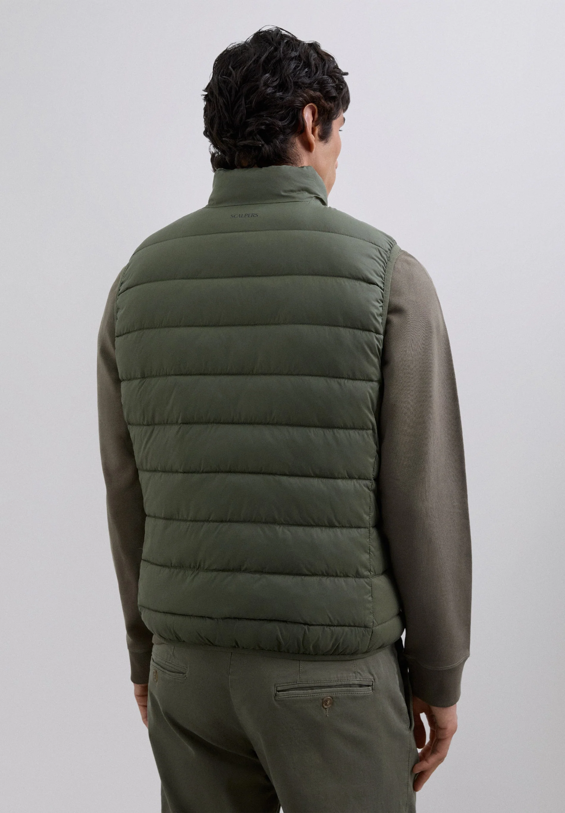 LIGHT PUFFER VEST - Image 4