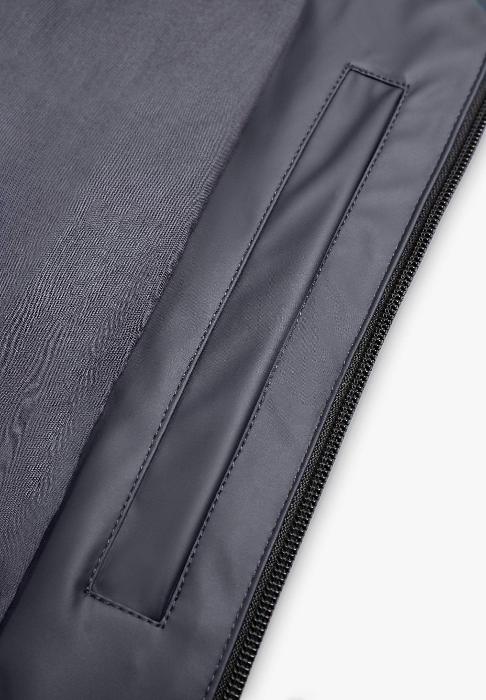 WATERPROOF LOGO JACKET - Image 10