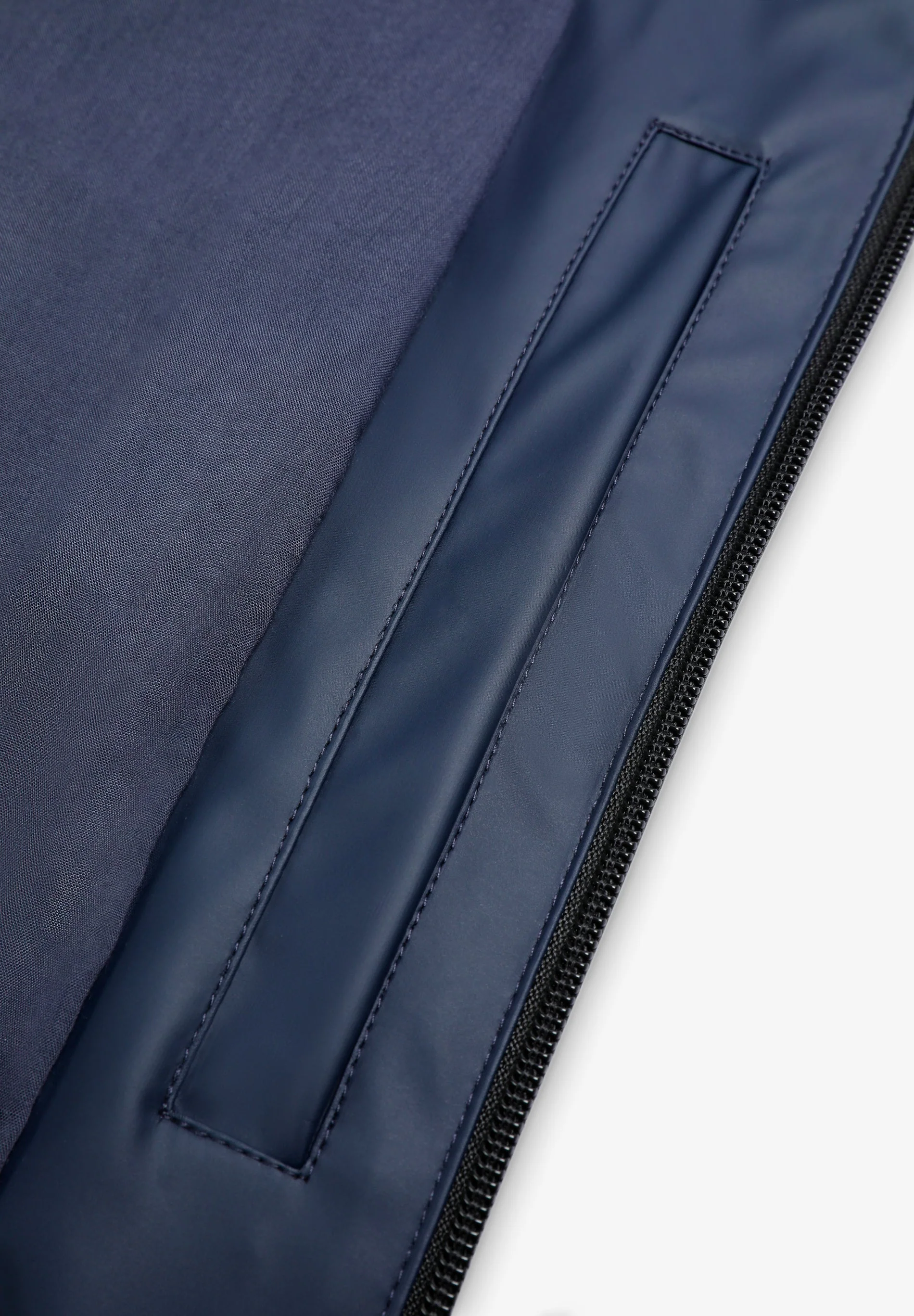 WATERPROOF LOGO JACKET - Image 10
