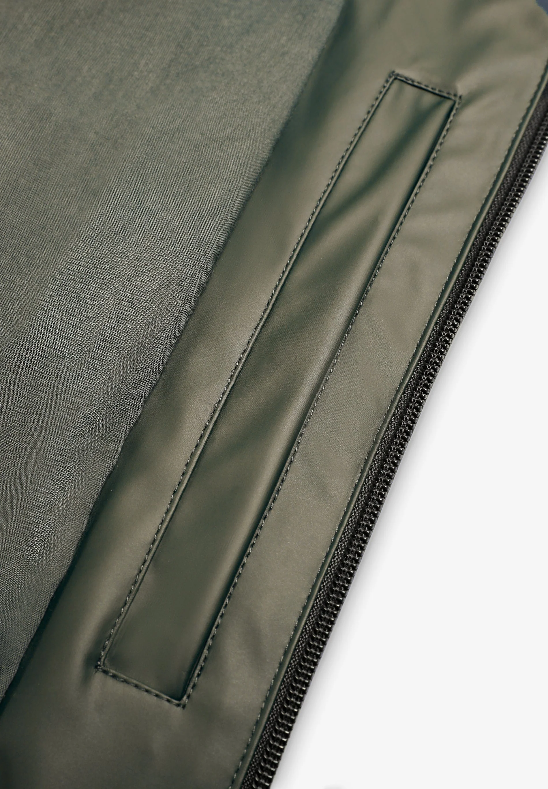 WATERPROOF LOGO JACKET - Image 11