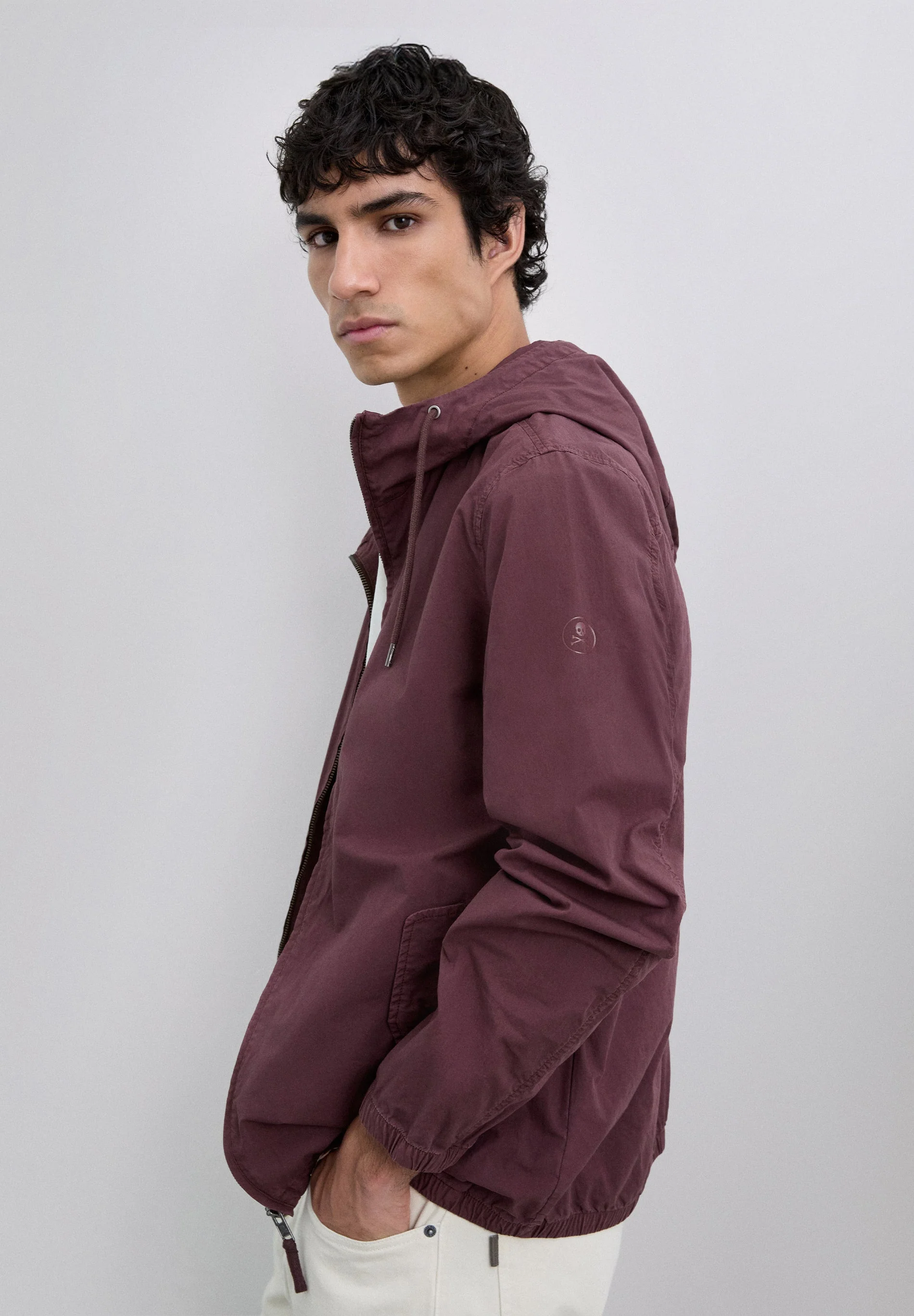 LIGHTWEIGHT JACKET WITH HOOD - Image 3
