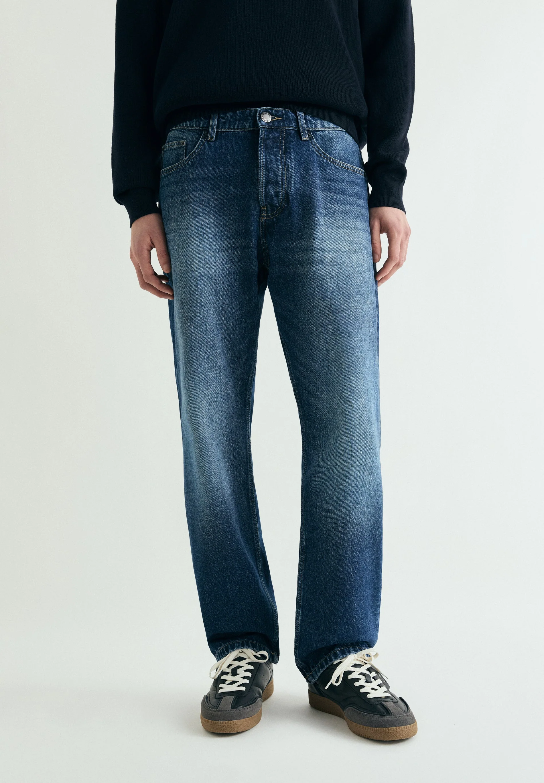 REGULAR FIT JEANS - Image 2
