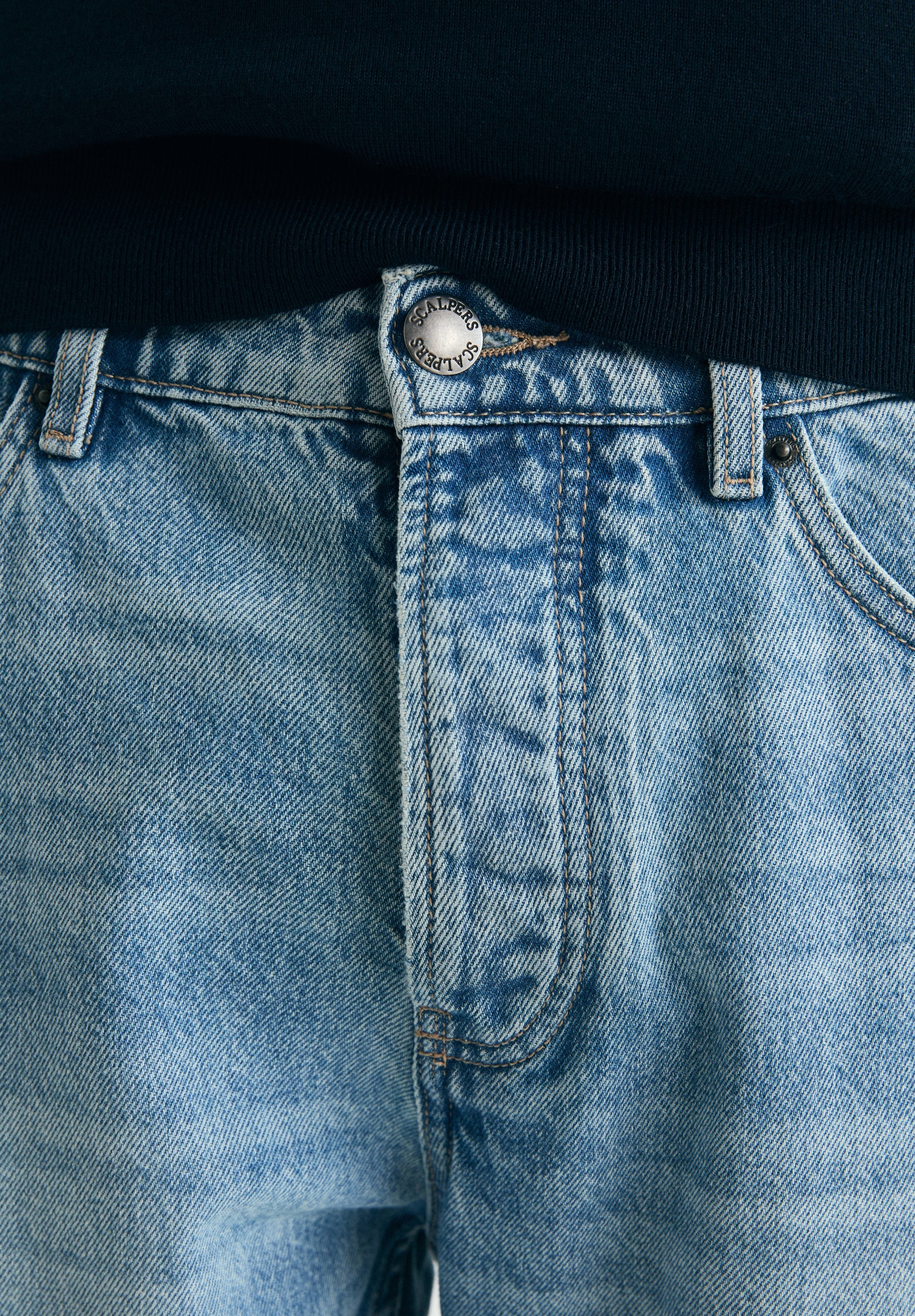 REGULAR FIT JEANS - Image 3
