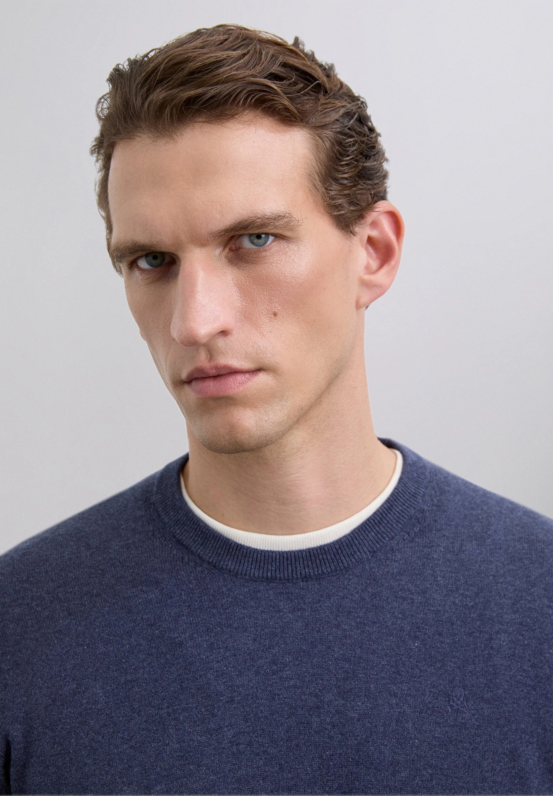SWEATER WITH EMBROIDERED SKULL - Image 2