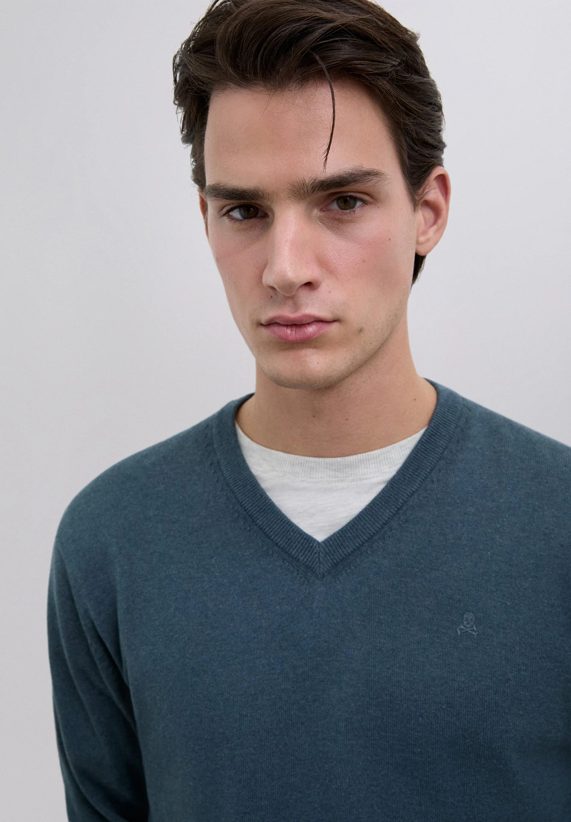 V-NECK SKULL SWEATER - Image 2