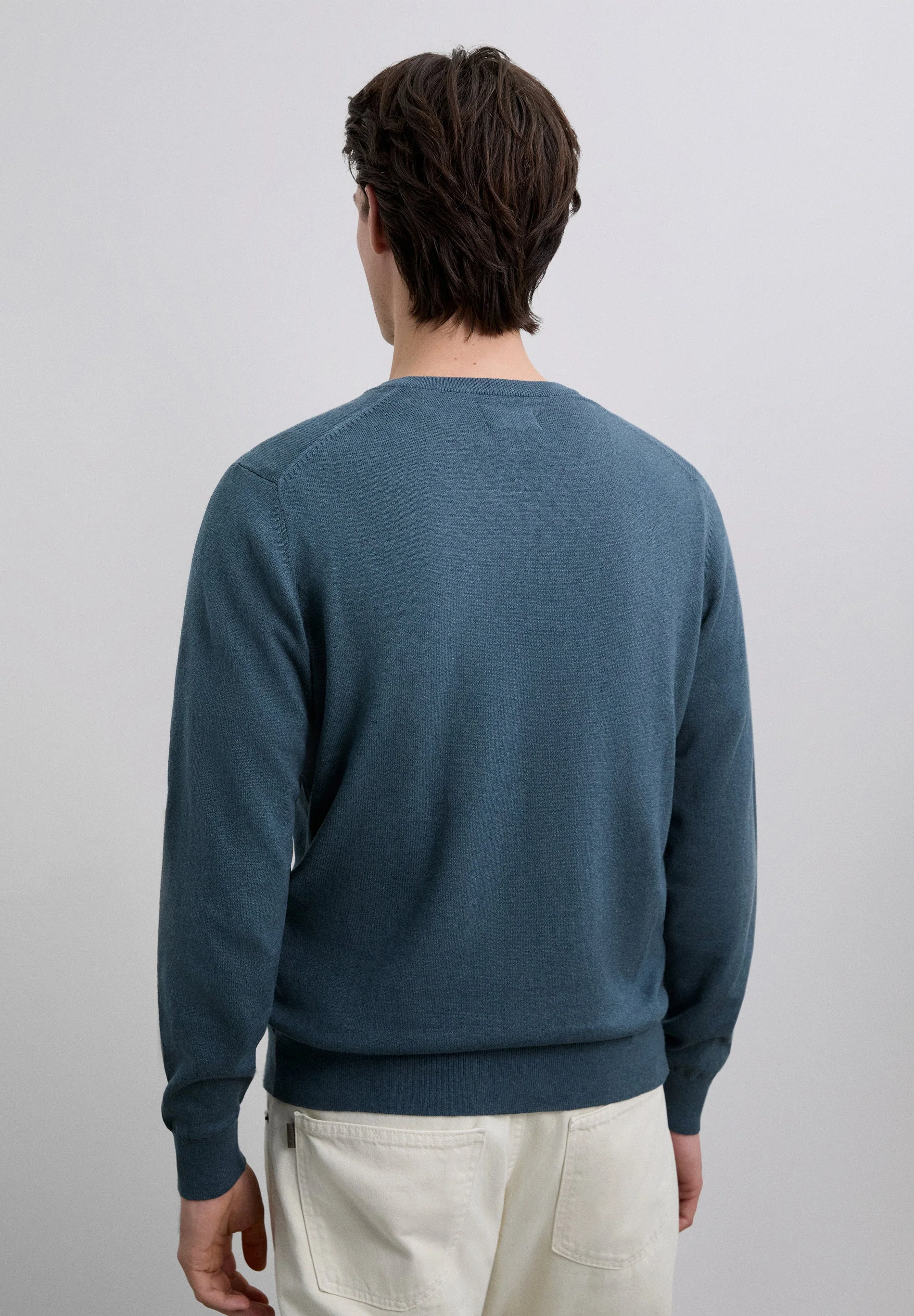 V-NECK SKULL SWEATER - Image 3
