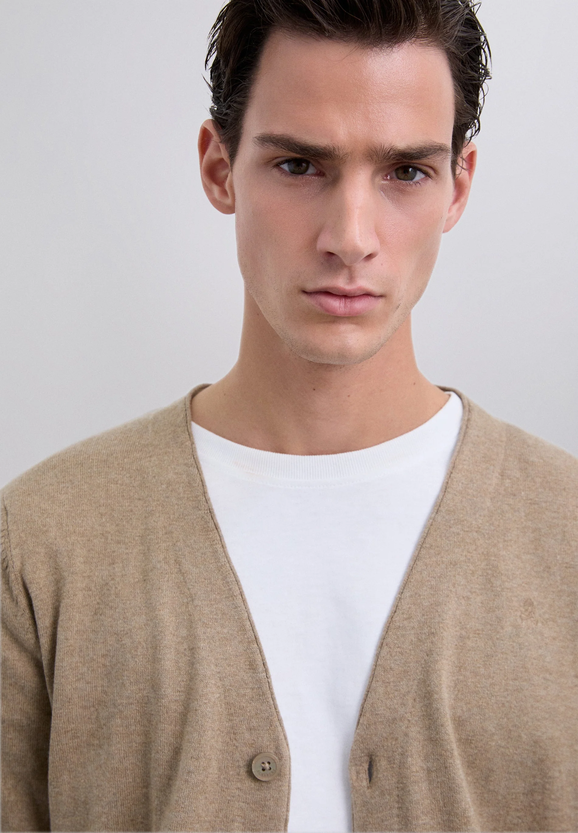 V-NECK CARDIGAN WITH SKULL - Image 2