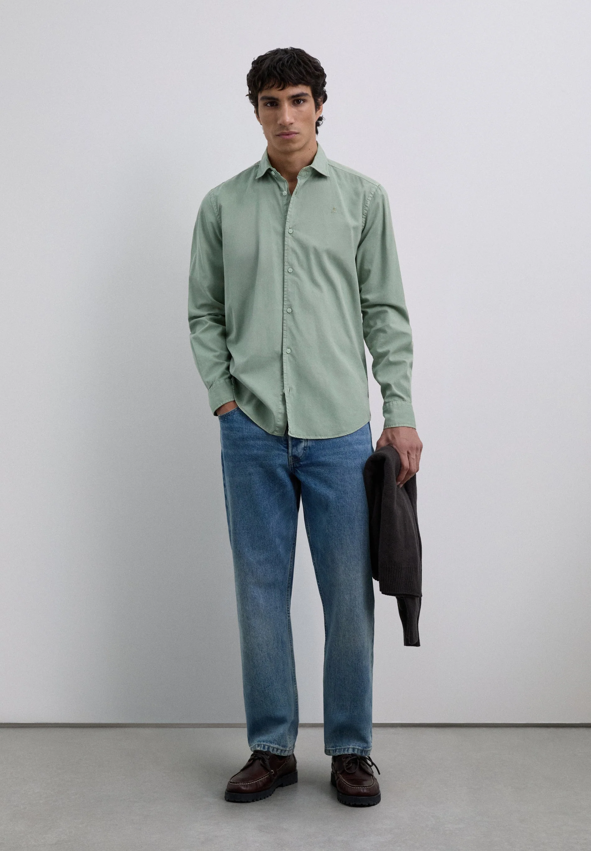 REGULAR FIT EMBROIDERED SHIRT - Image 2