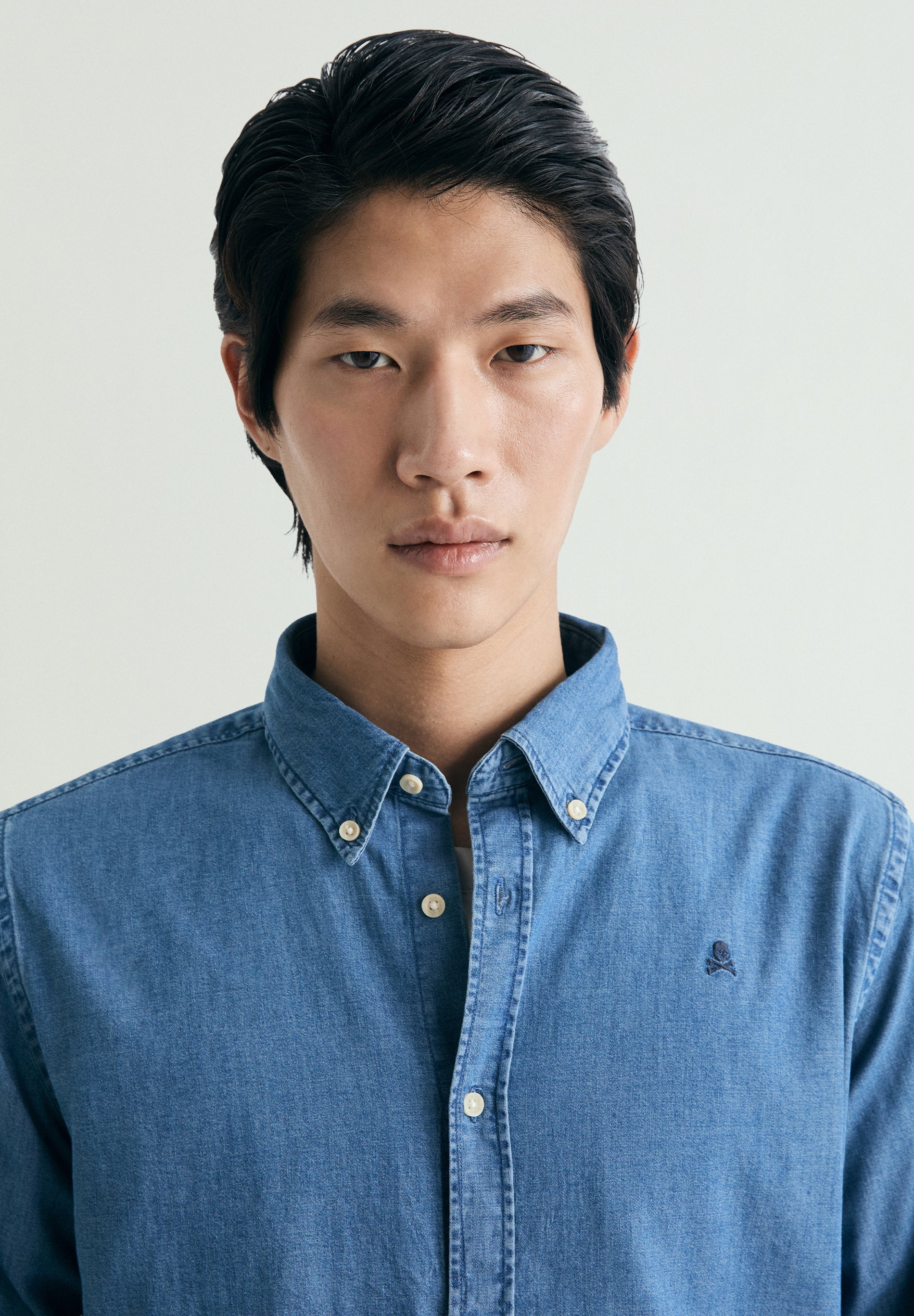 DENIM SHIRT WITH CONTRAST EMBROIDERY - Image 3