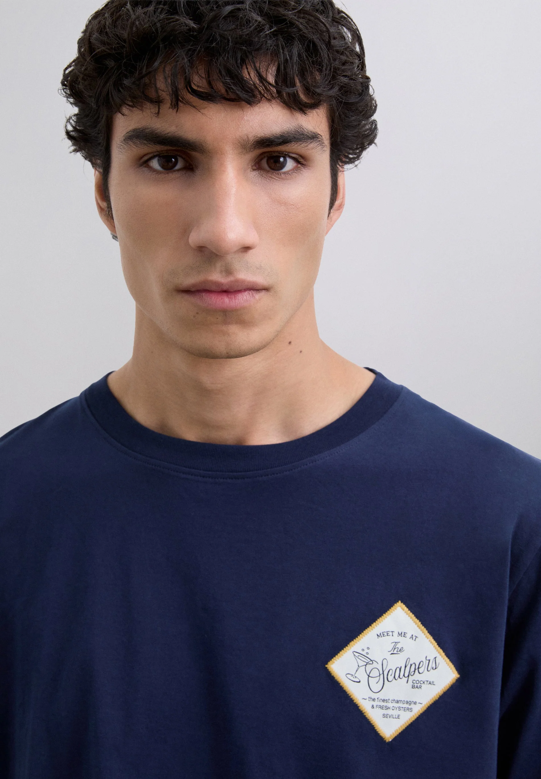 EMBROIDERED LOGO PATCH T-SHIRT - Image 3