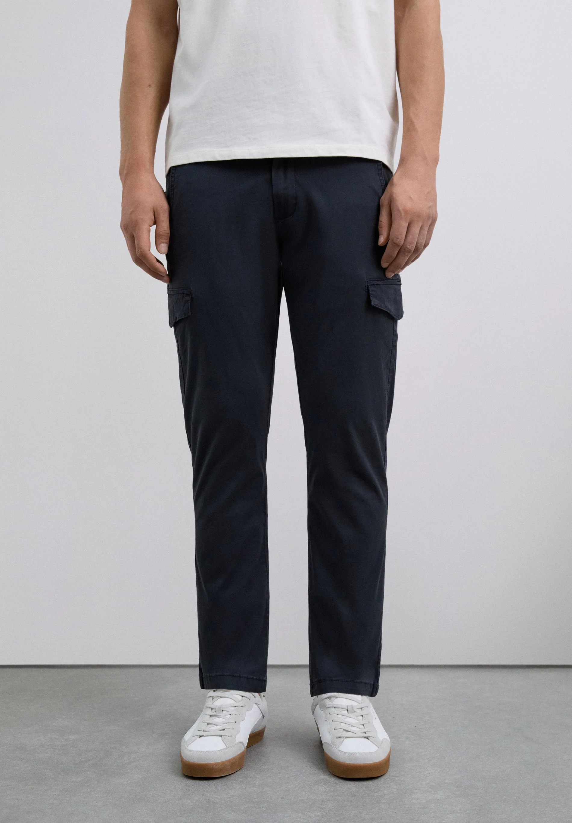 SLIM FIT CARGO TROUSERS - Image 2