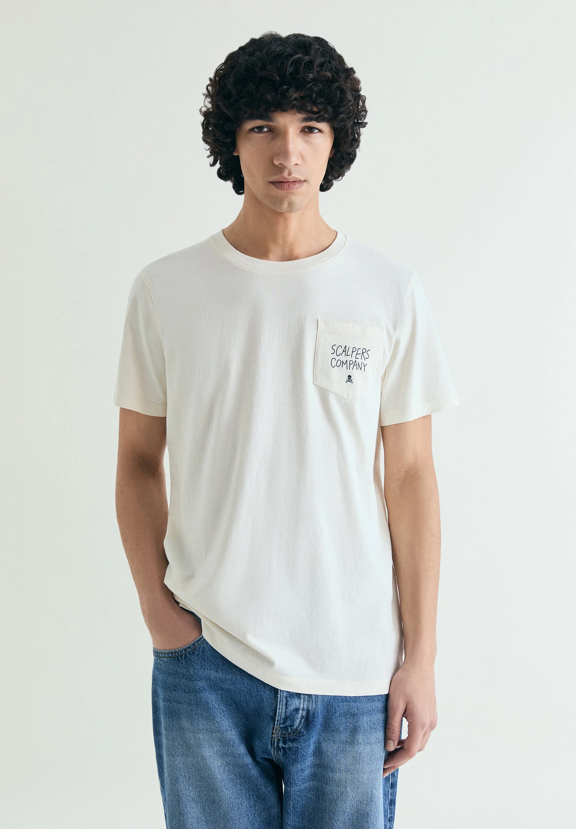 T-SHIRT WITH POCKET PRINT - Image 3