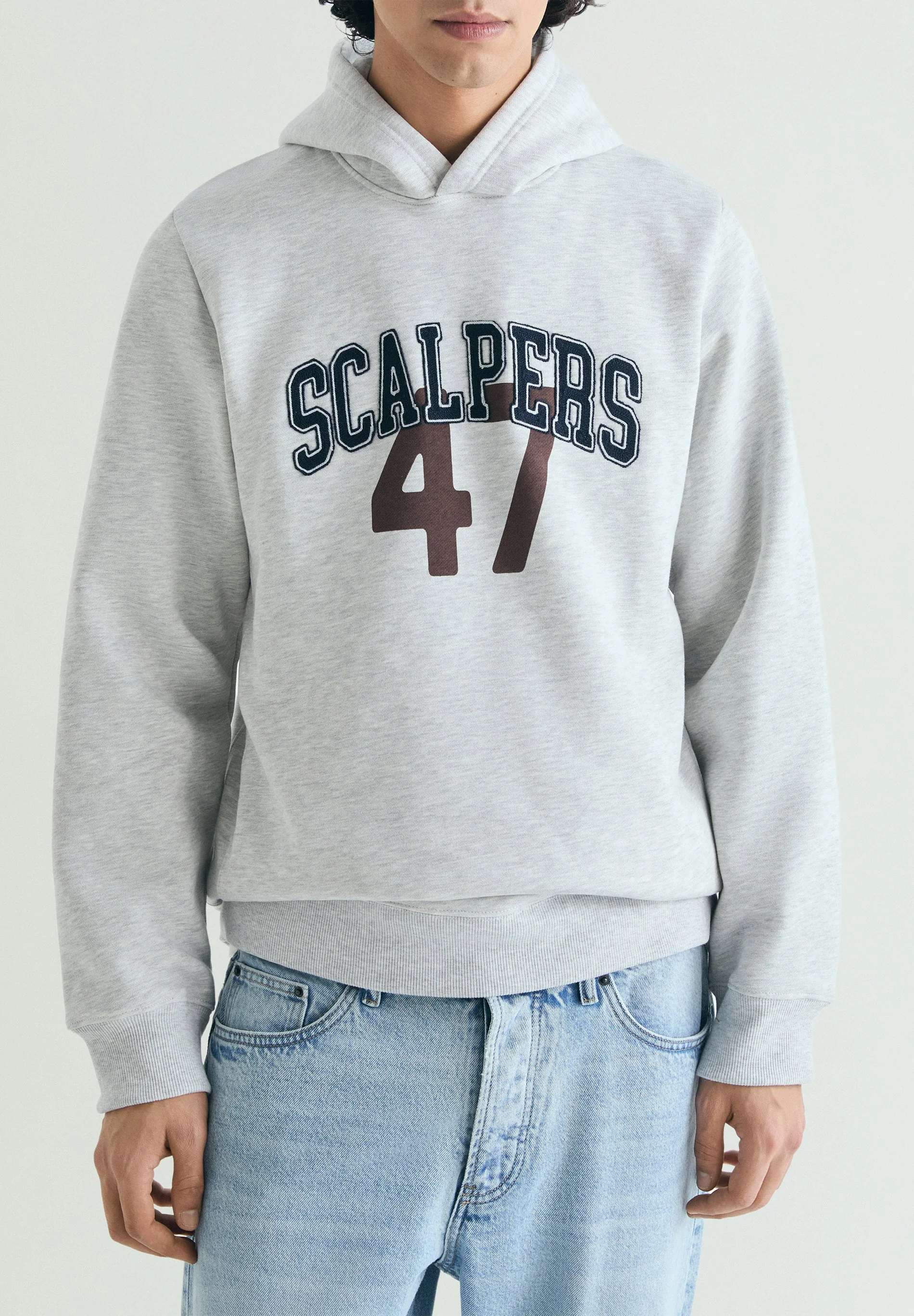 VARISTY HOODIE - Image 3
