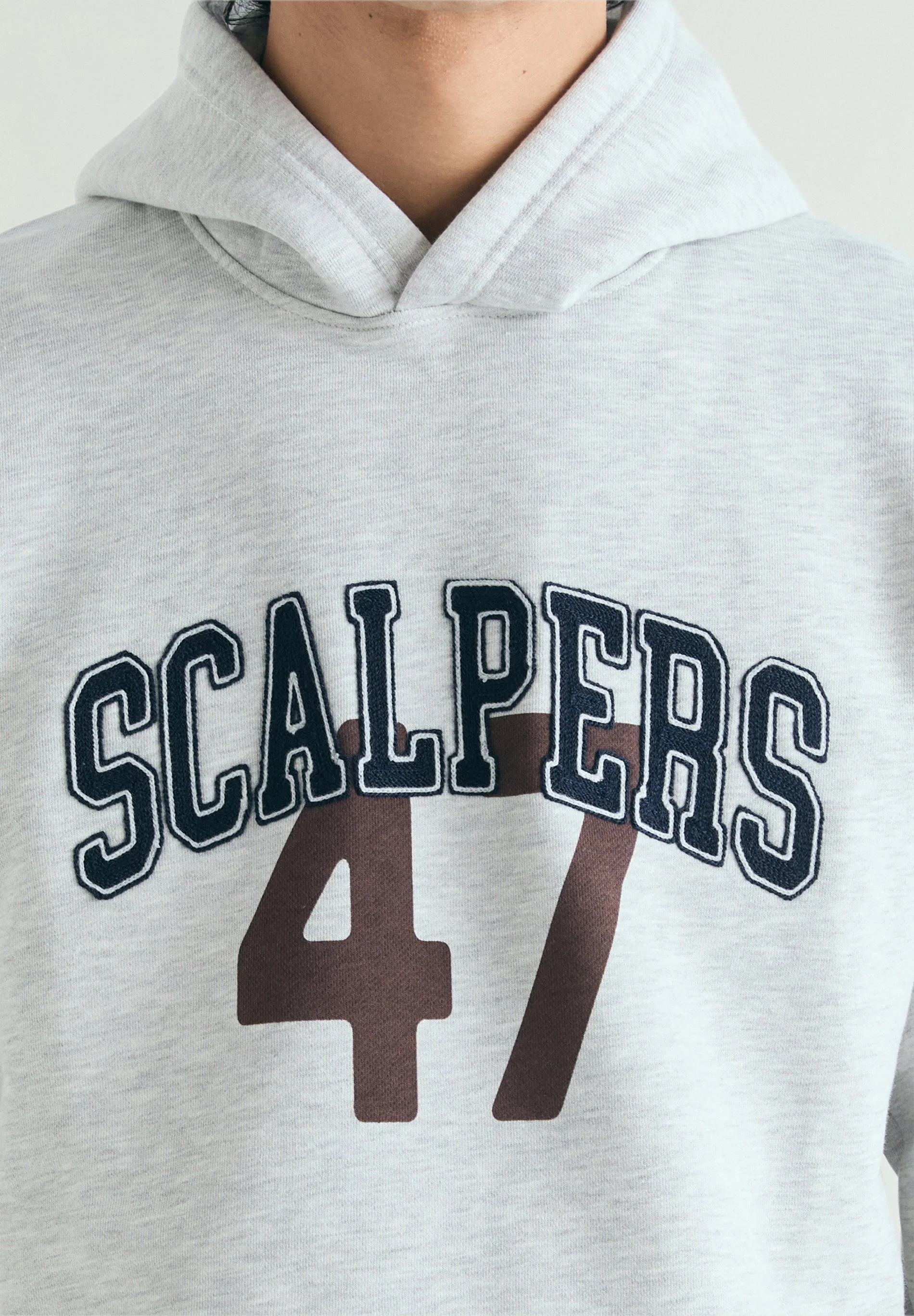 VARISTY HOODIE - Image 4